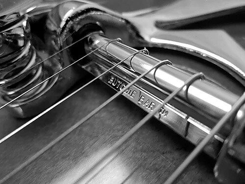 SALE! BUTCHIE BAR: A Stringing Facilitator for BIGSBY Vibratos