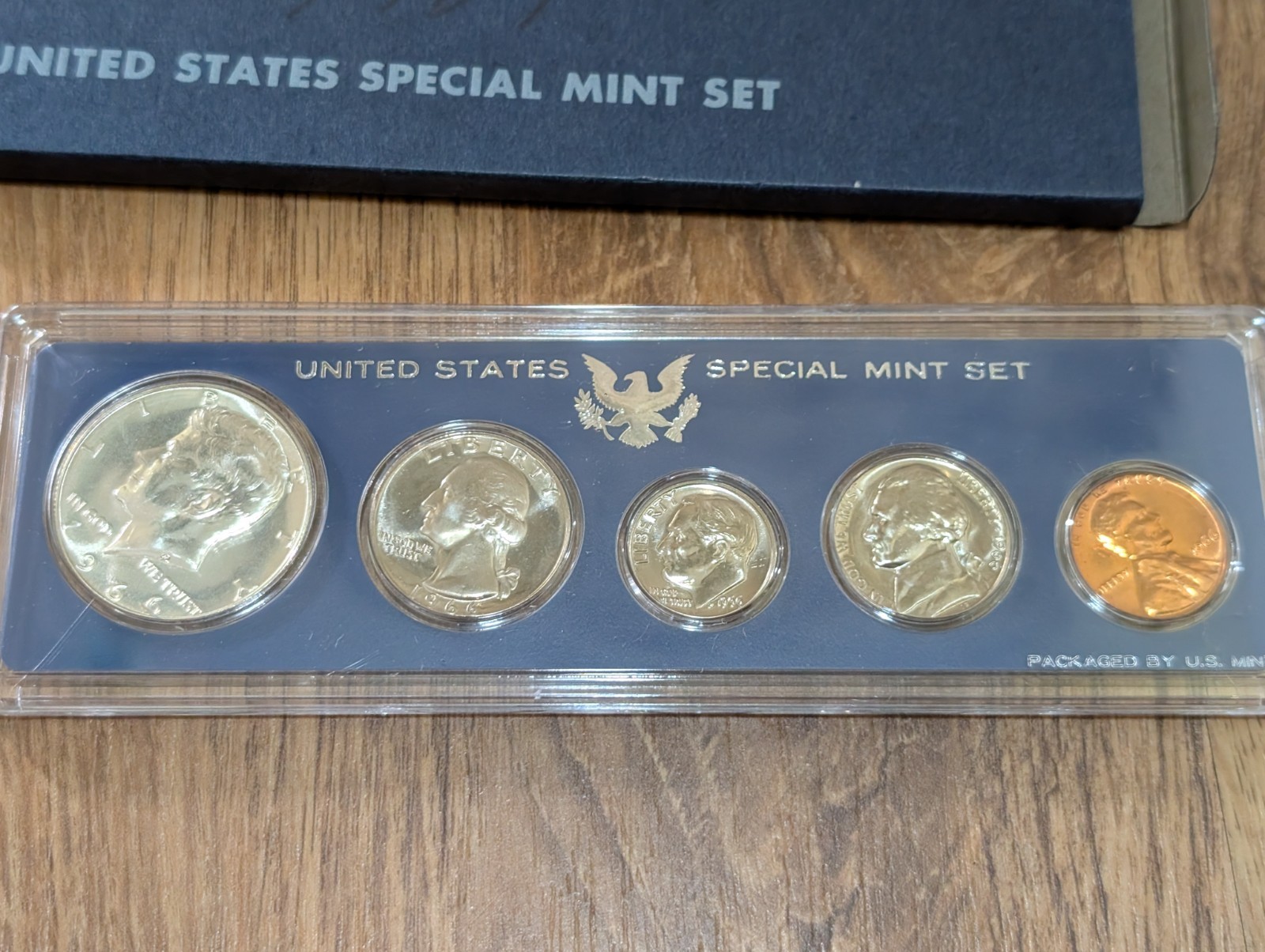 1966 UNITED STATES SPECIAL MINT COIN SET CASED
