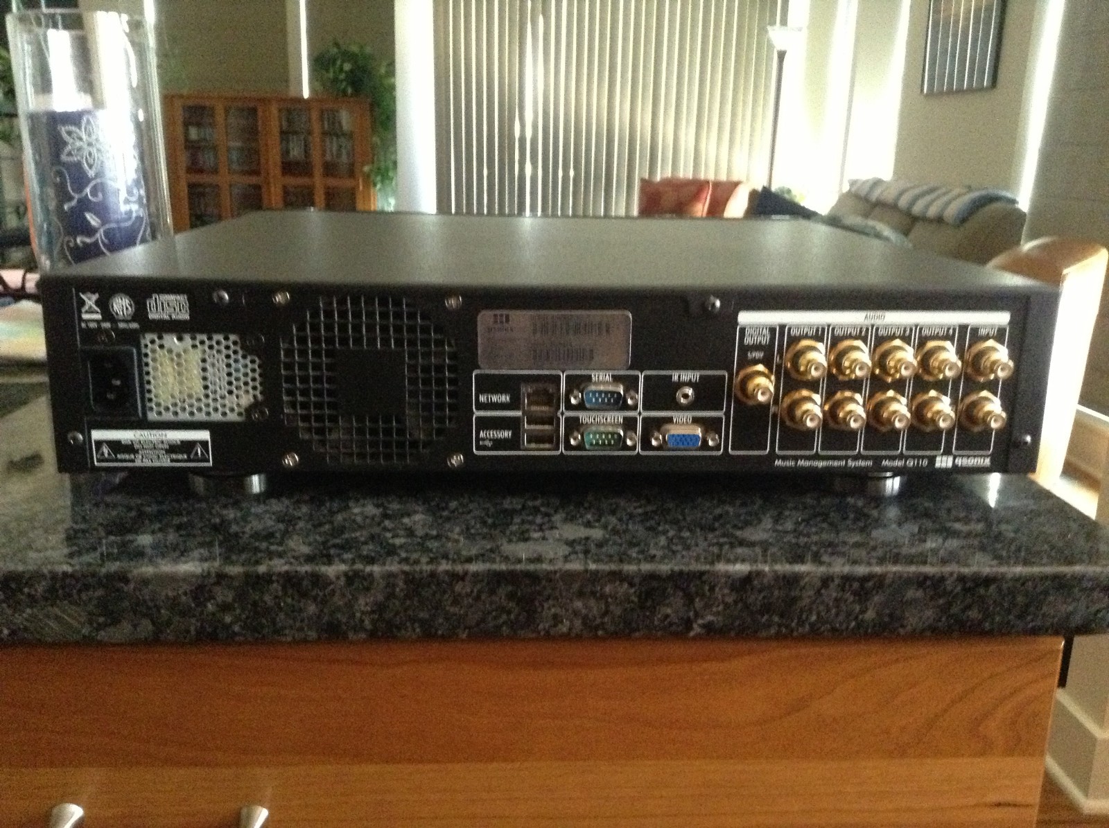Qsonix Q110 Music Management Media Server