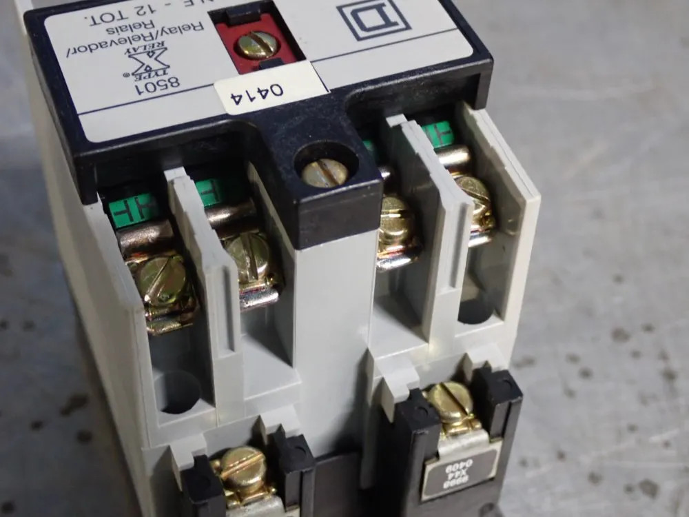 SQUARE D AC CONTROL RELAY 8501X040