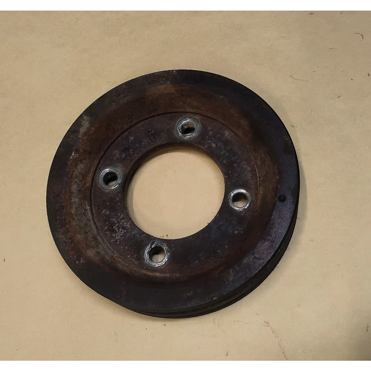 Mitsubishi 4G32 Crankshaft pulley 6632620 Used (869)
