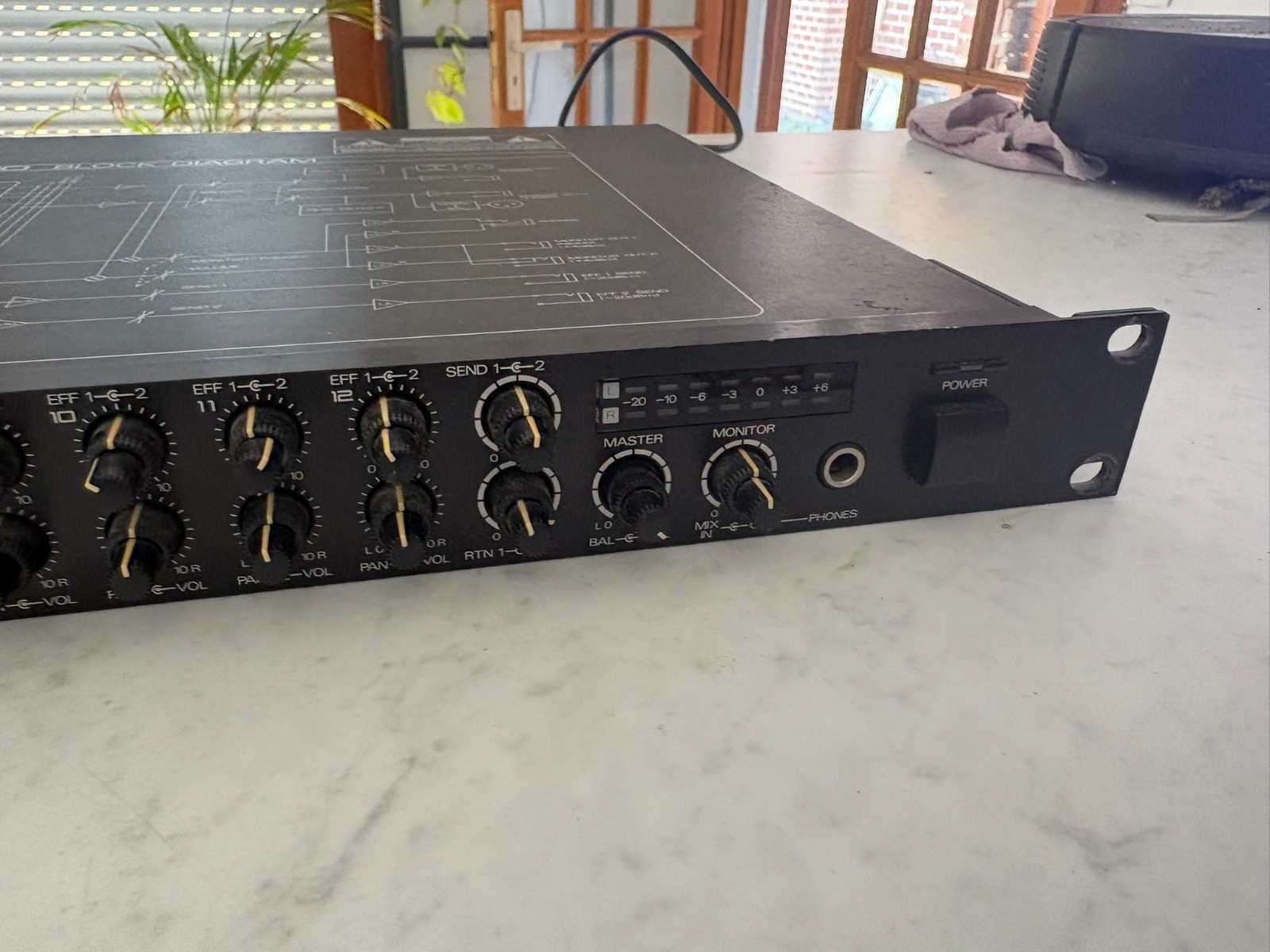 Roland M120 Mixer