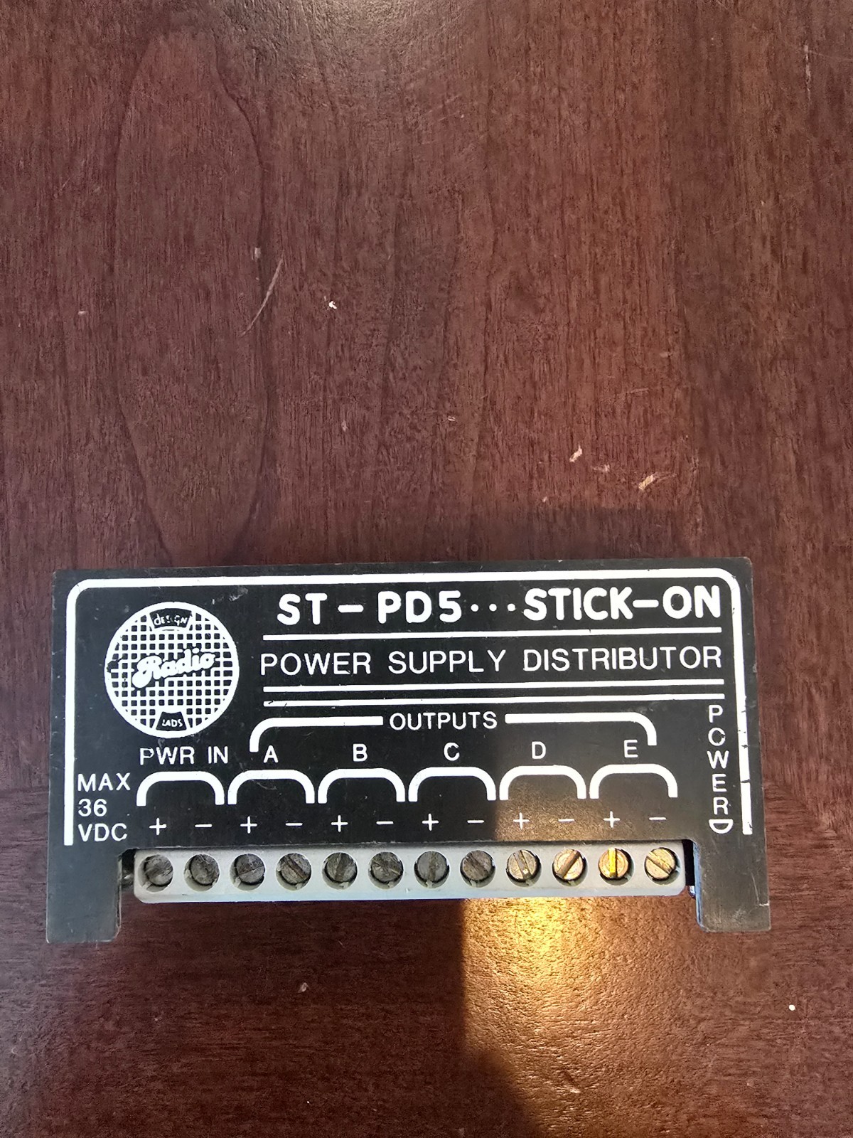 RDL ST-PD5 Stick ON Power Supply Distributor