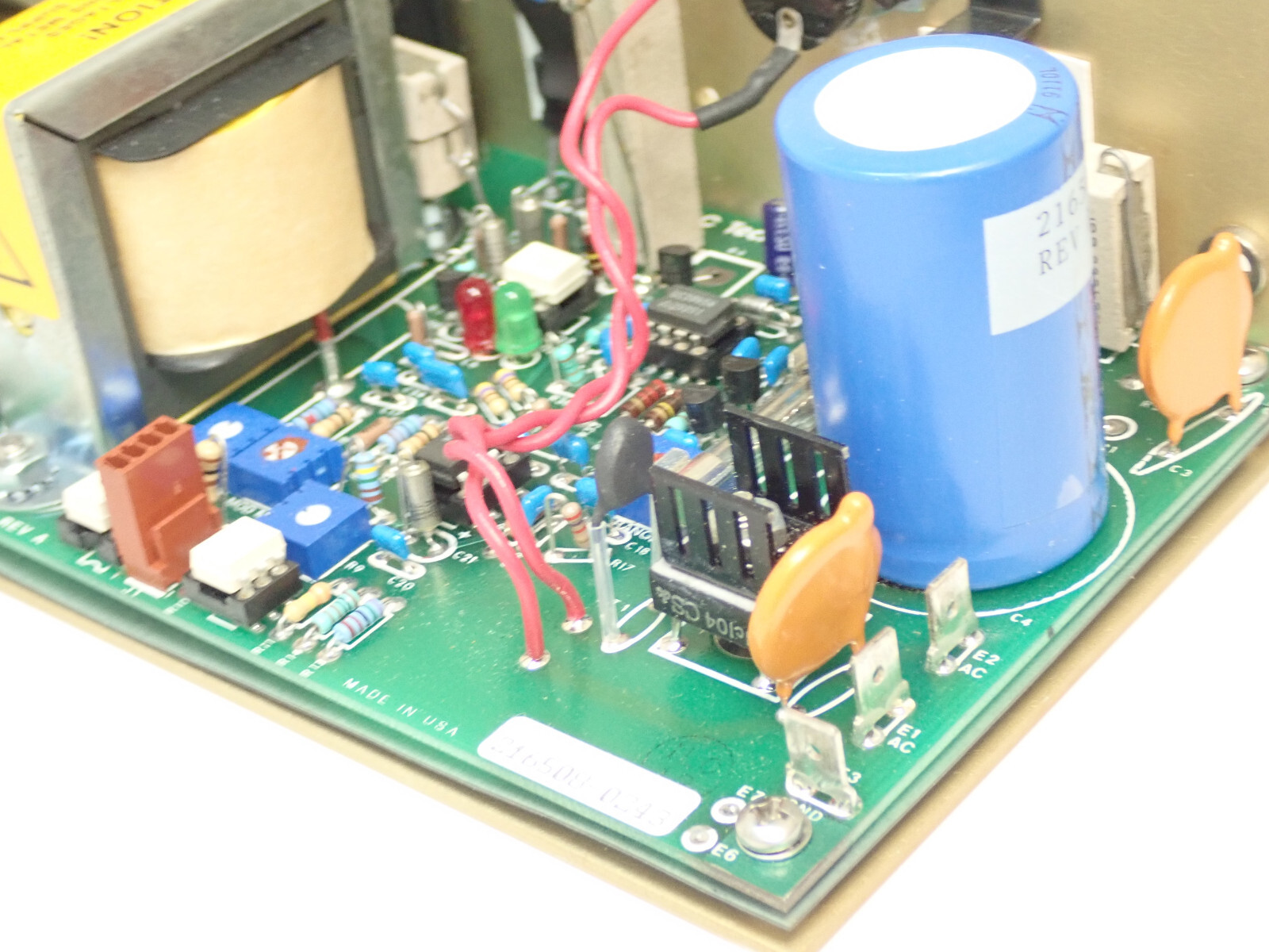 ILC TECHNOLOGY PS150SW-3A 216508-0243