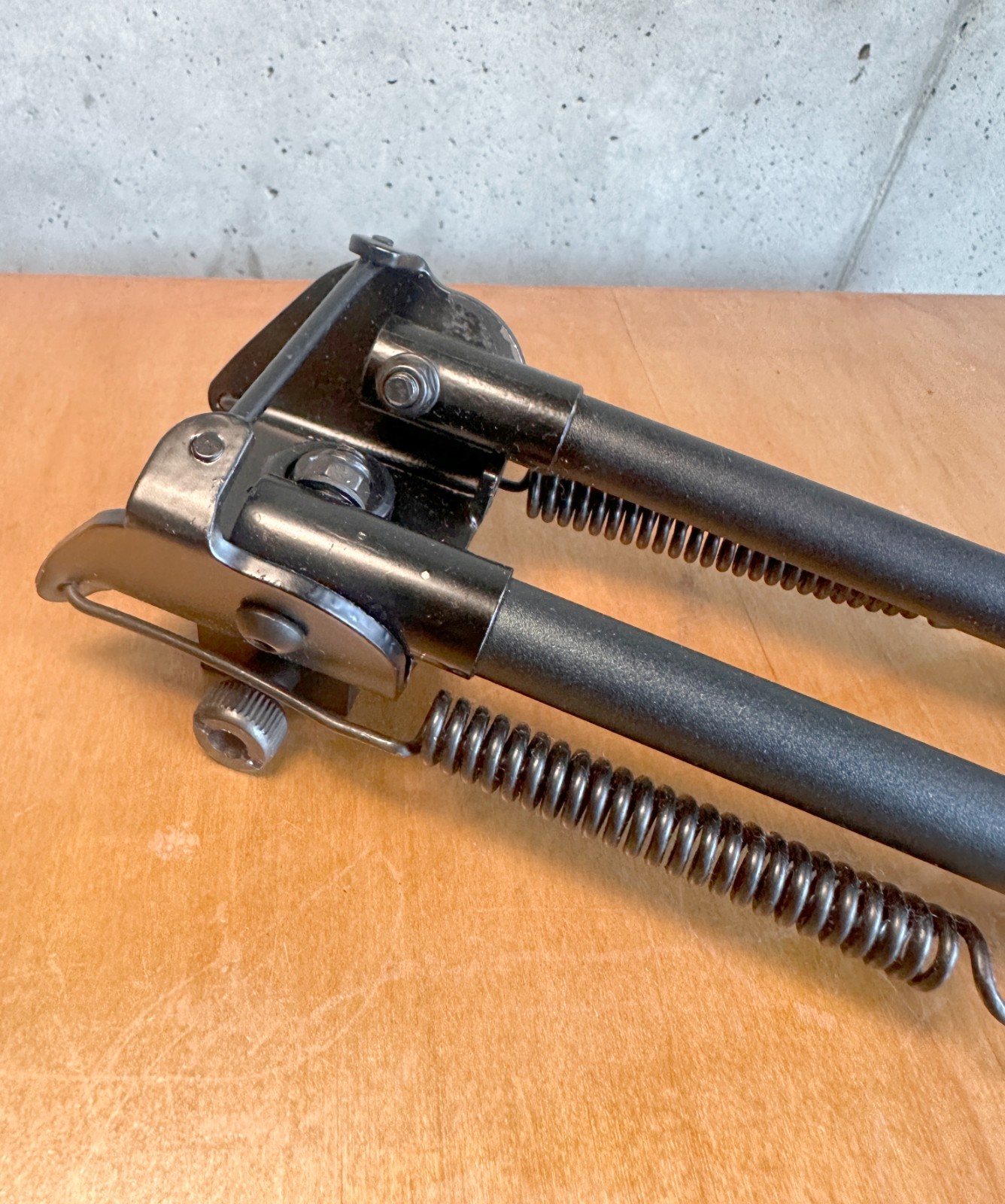 UTG Tactical OP Bipod TL-BP88 - Picatinny & Swivel Stud Mount Bipod