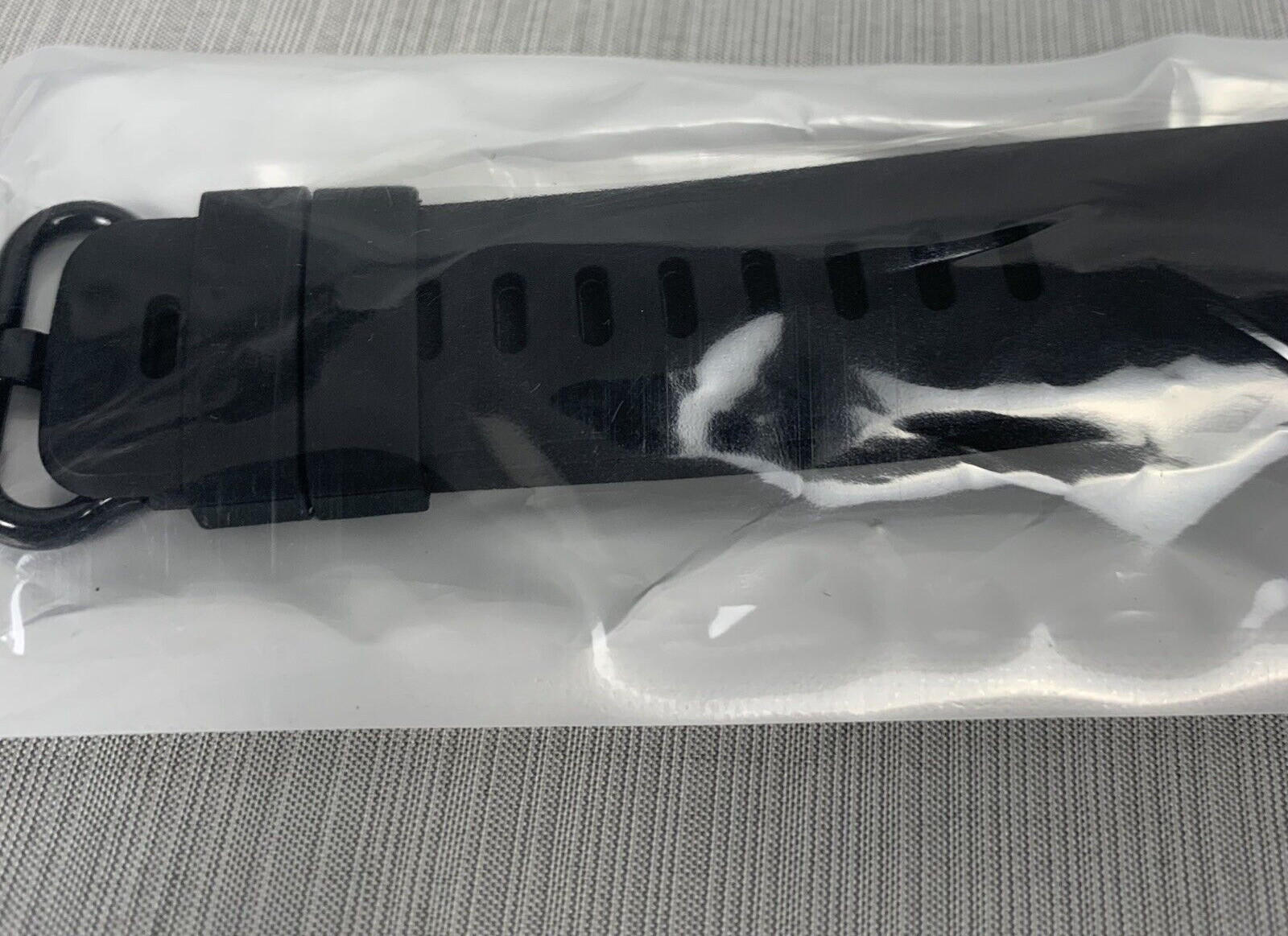 Fitbit replacement strap  for 660-1590-01 A, Black Silicone,FB168ABBKS