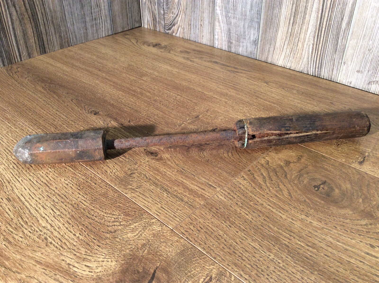 Antique Electric Materials Co. Soldering Iron Huge Copper Head E3