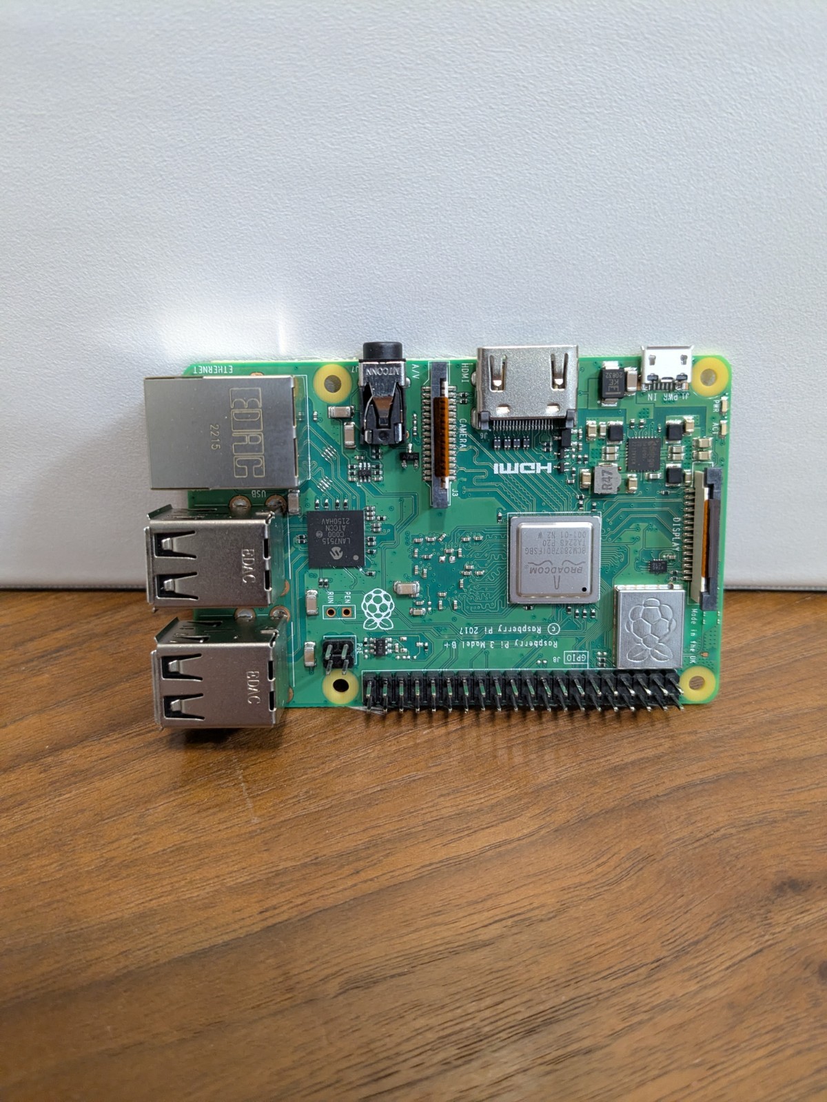 Bundle of 10 Raspberry Pi 3 Model B+, new in box