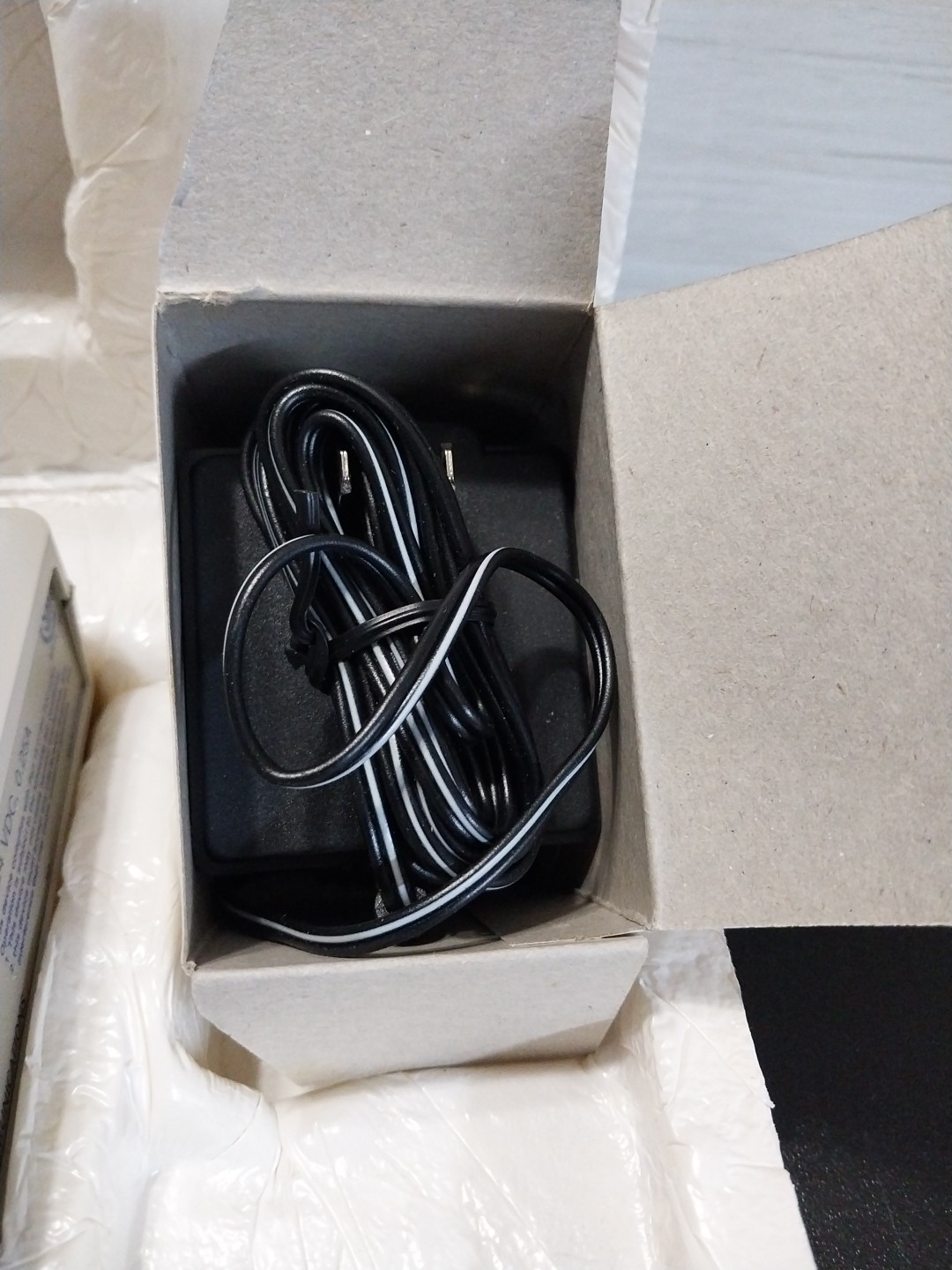 DEES CTA-369 Centrex Terminal Adaptor & Power Supply