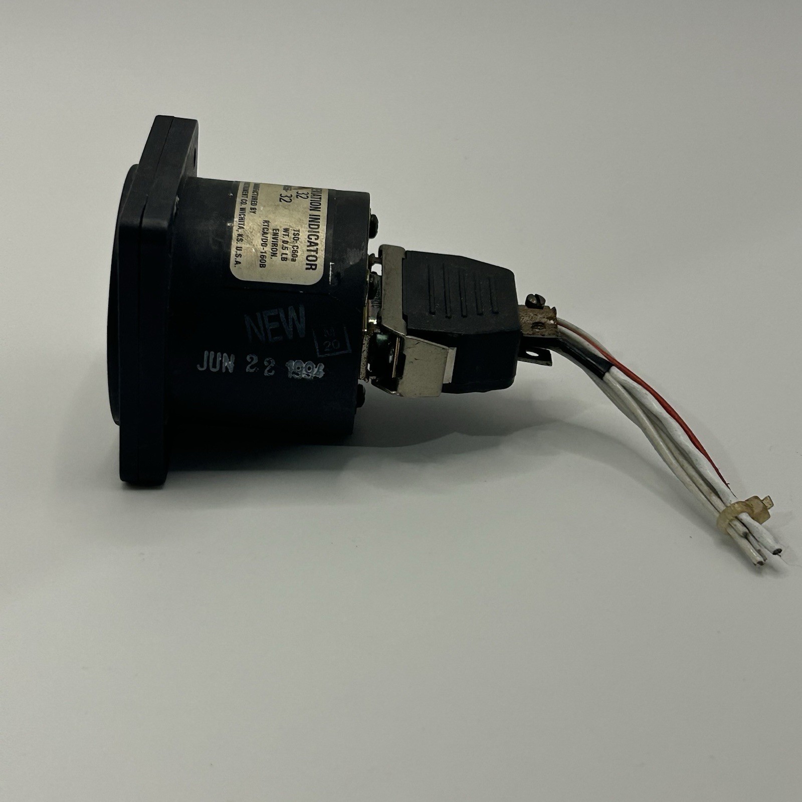 2010056-32 MD40-32 CDI Course Deviation Indicator Mid-Continent with Connector