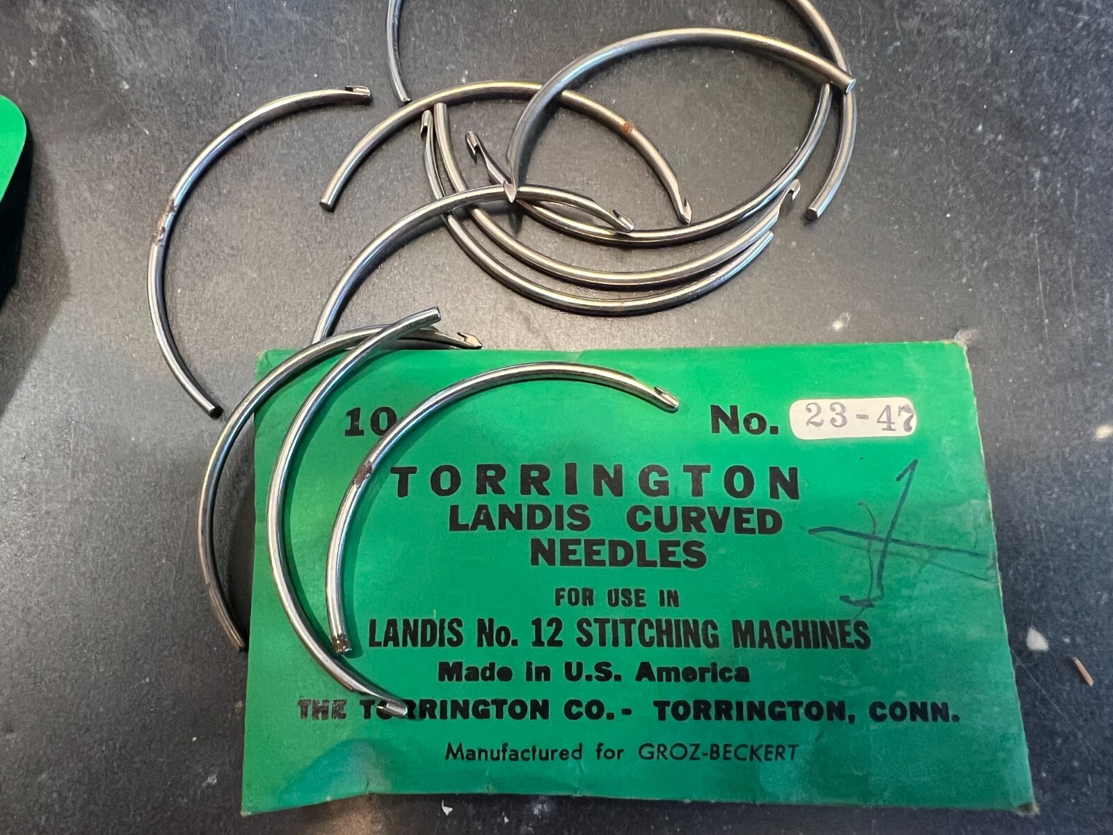 10 Torrington Landis #12 23-47 curved needles