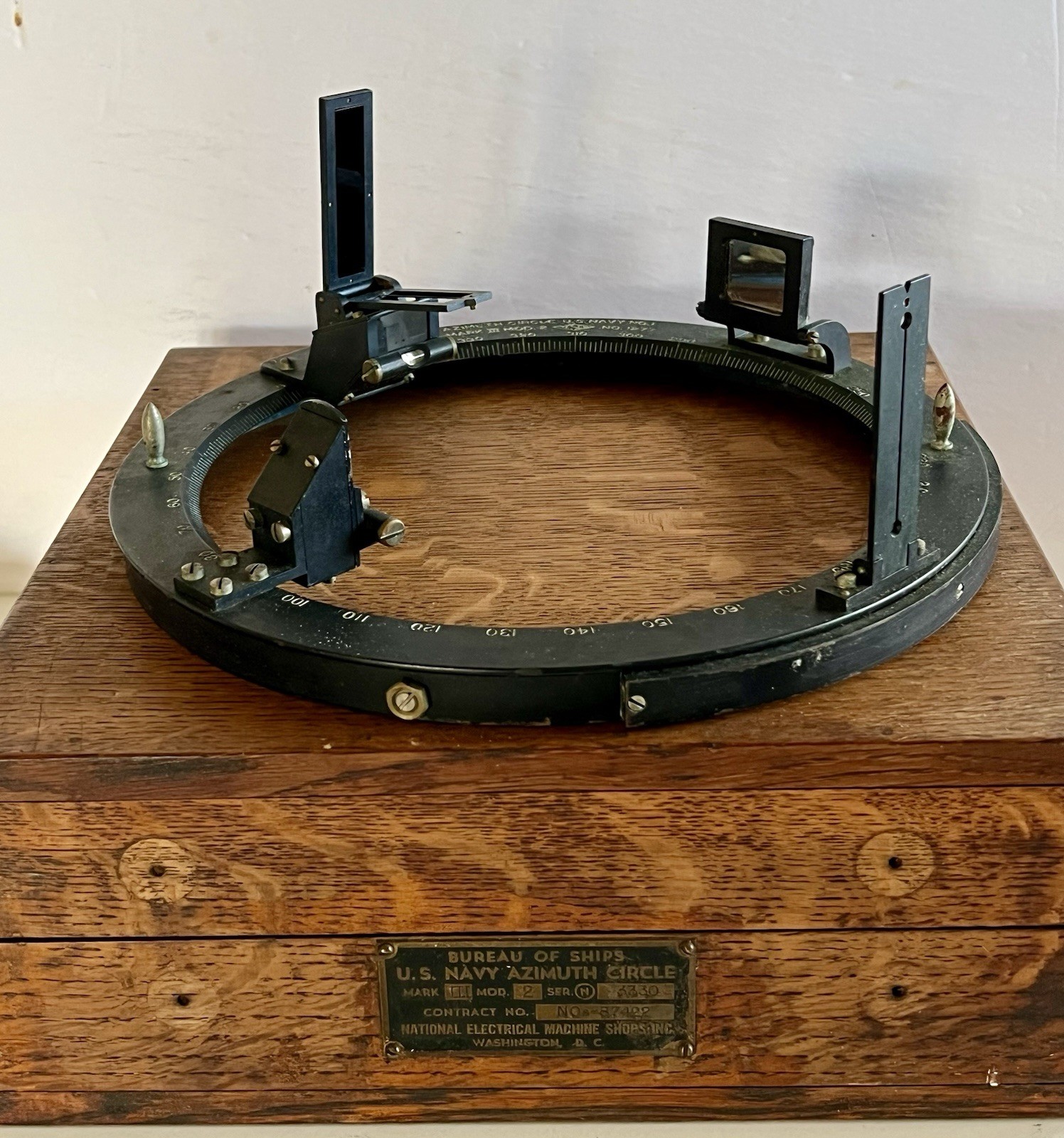 Azimuth Circle U.S Navy No. 1, Mark III Mod. 2, No. 1277. Tesco. WWII. Wood Box.