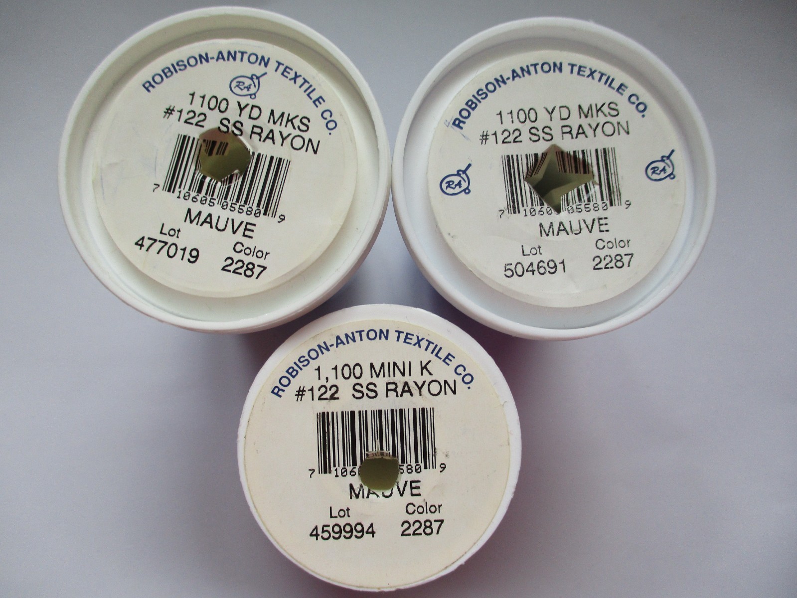 Lot 8~ROBISON-ANTON Polyester Rayon Cotton Embroidery Machine Thread~ New & Used