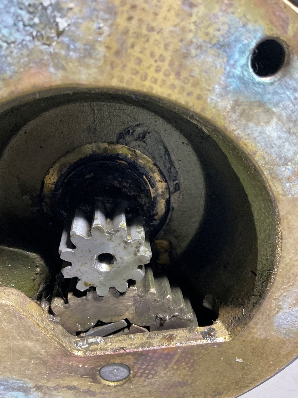 Pair Barient 25 winches. Aluminum. Double speed. Bronze internals. 2 winch hndls