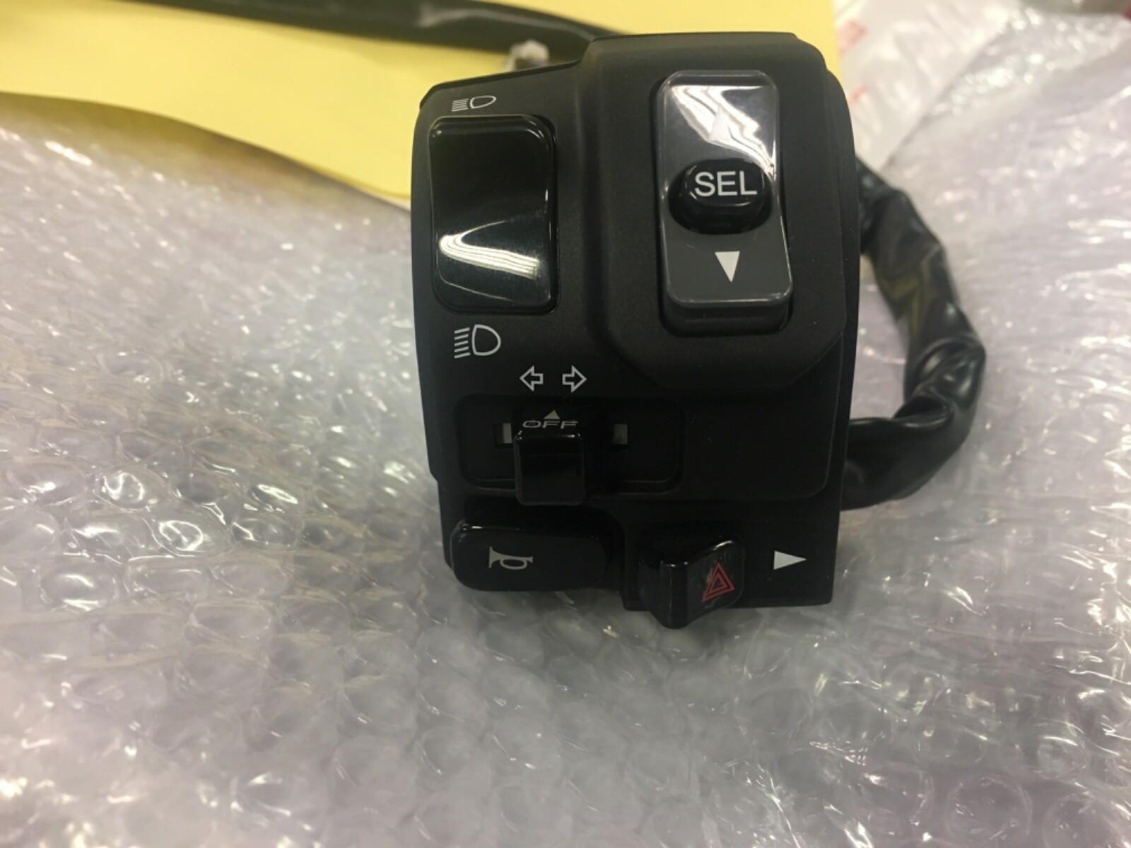 NEW 2022 KAWASAKI ZX-14R ZX14R ABS SE LEFT BAR SWITCH 46091-0622 16 17 18 19 20