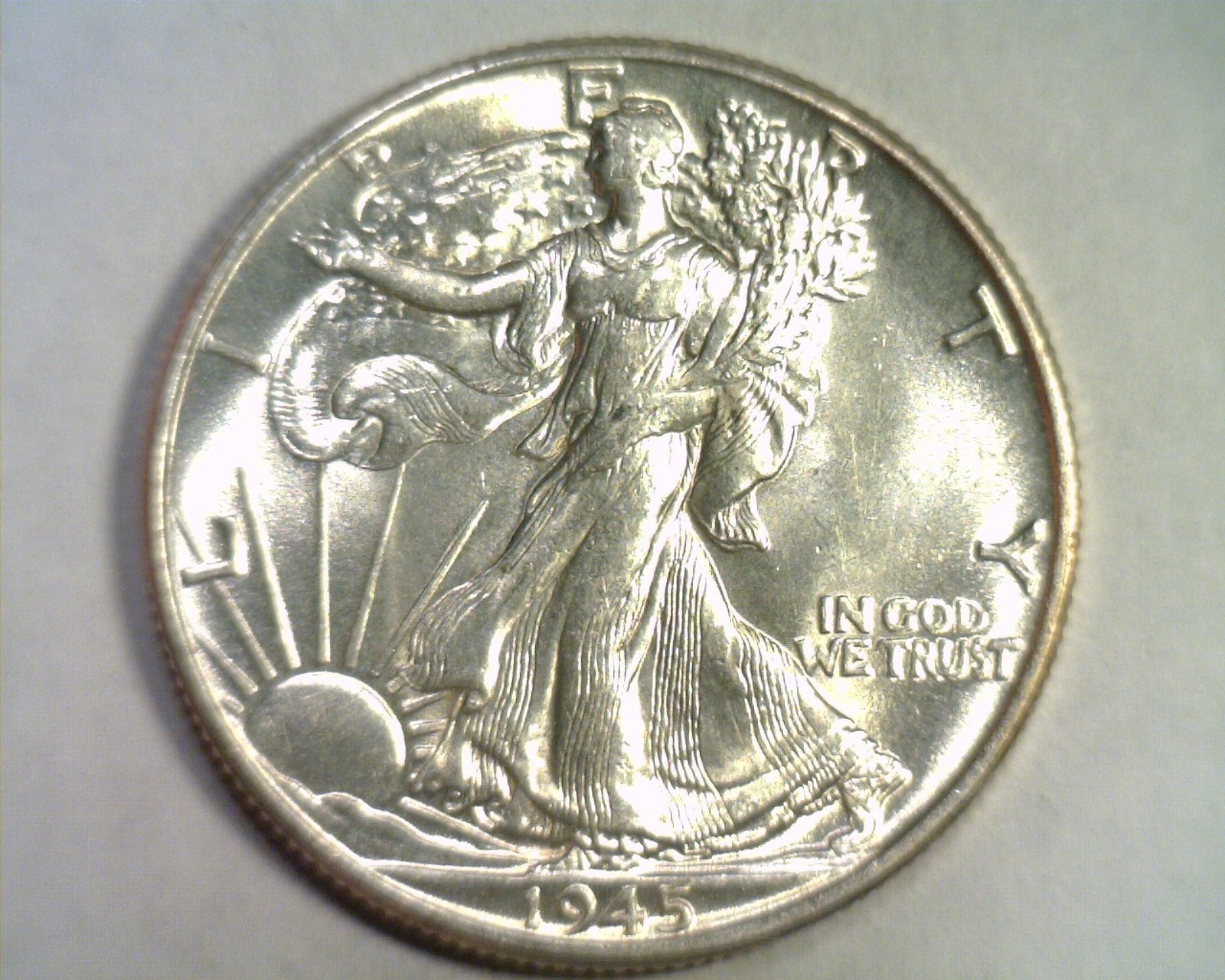 1945 WALKING LIBERTY HALF UNCIRCULATED UNC. NICE ORIGINAL COIN FROM BOBS COINS