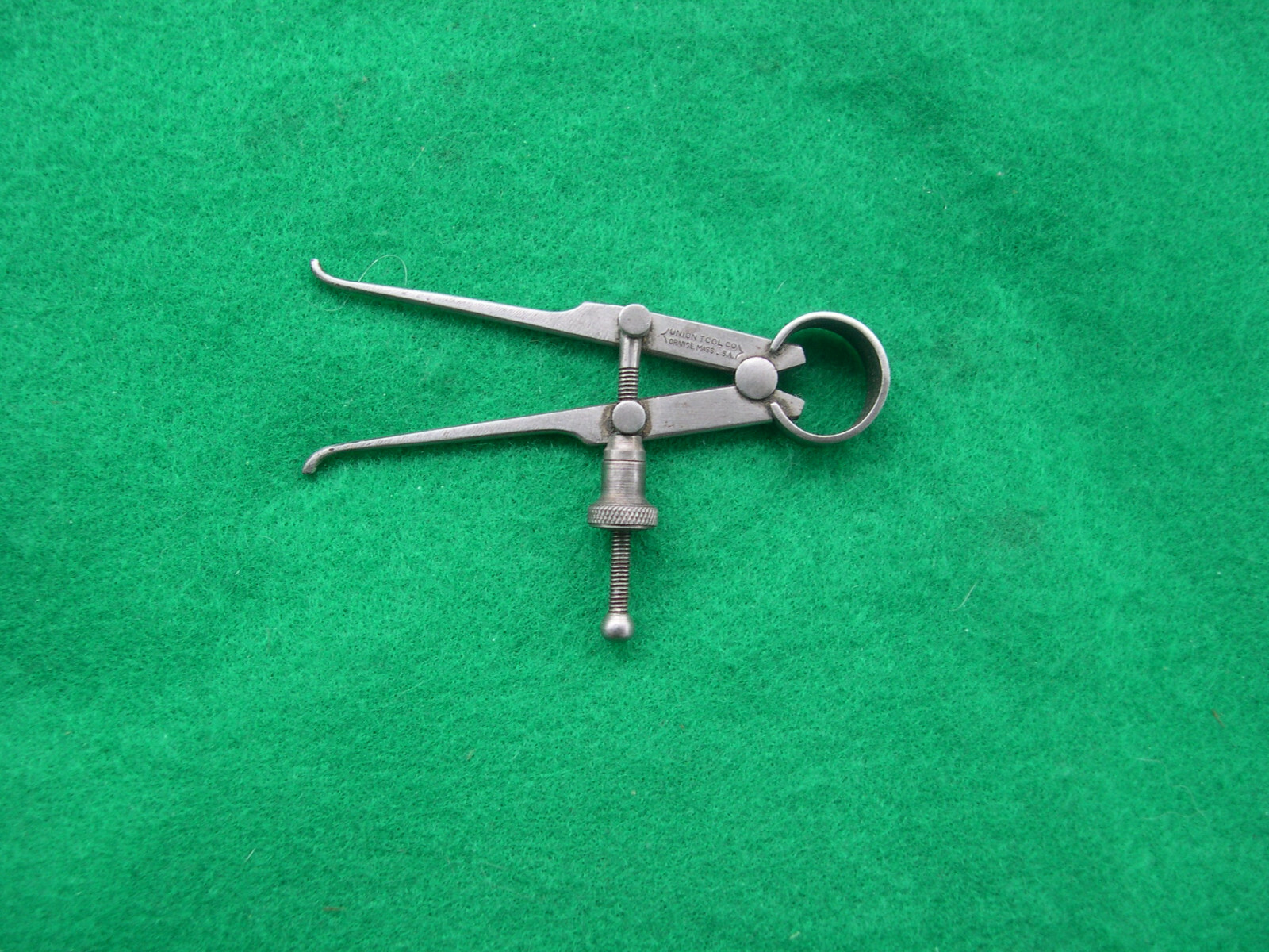 Union 2 1/2" Inside Caliper