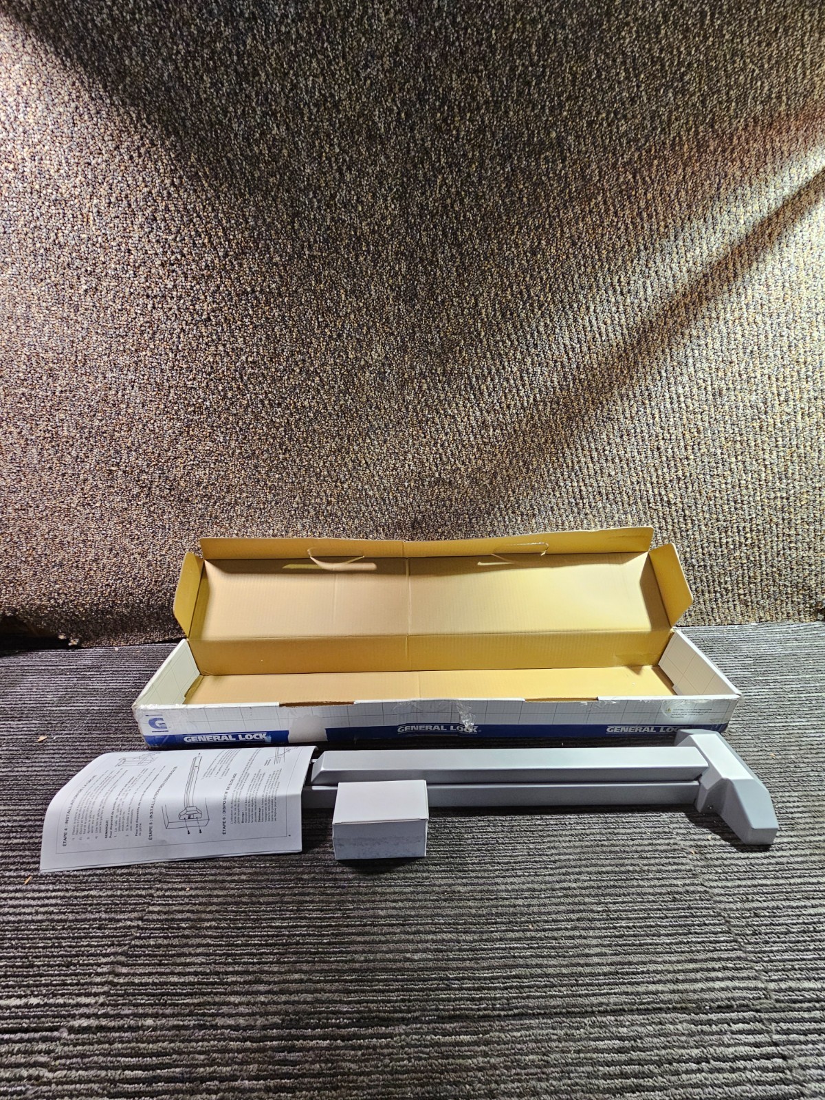 General Lock ED2300R-P 689 36" RIM Exit Device Non-Handed 36" Length, Aluminum