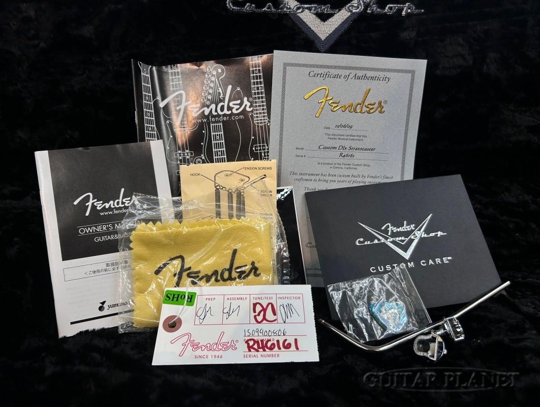 Fender Custom Shop 2009 Custom Collection Custom Deluxe Stratocaster -BLACK-