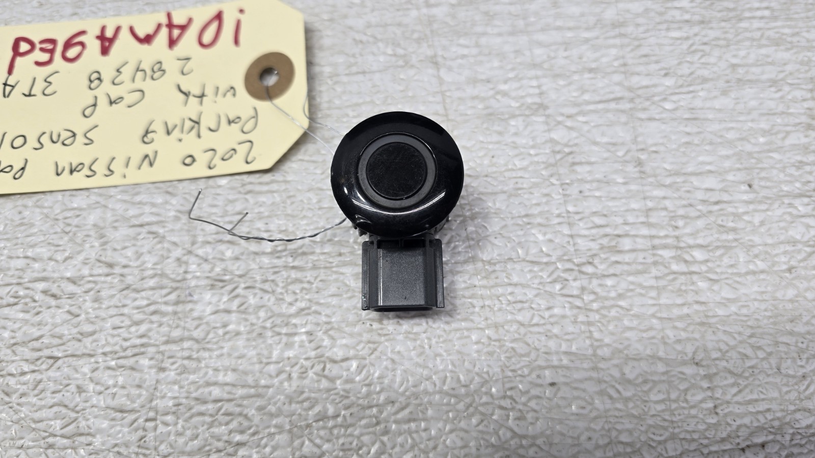 2017 -2020 NISSAN PATHFINDER BLACK PARKING SENSOR W/CAP 28438 3TA4A OEM DAMAGED