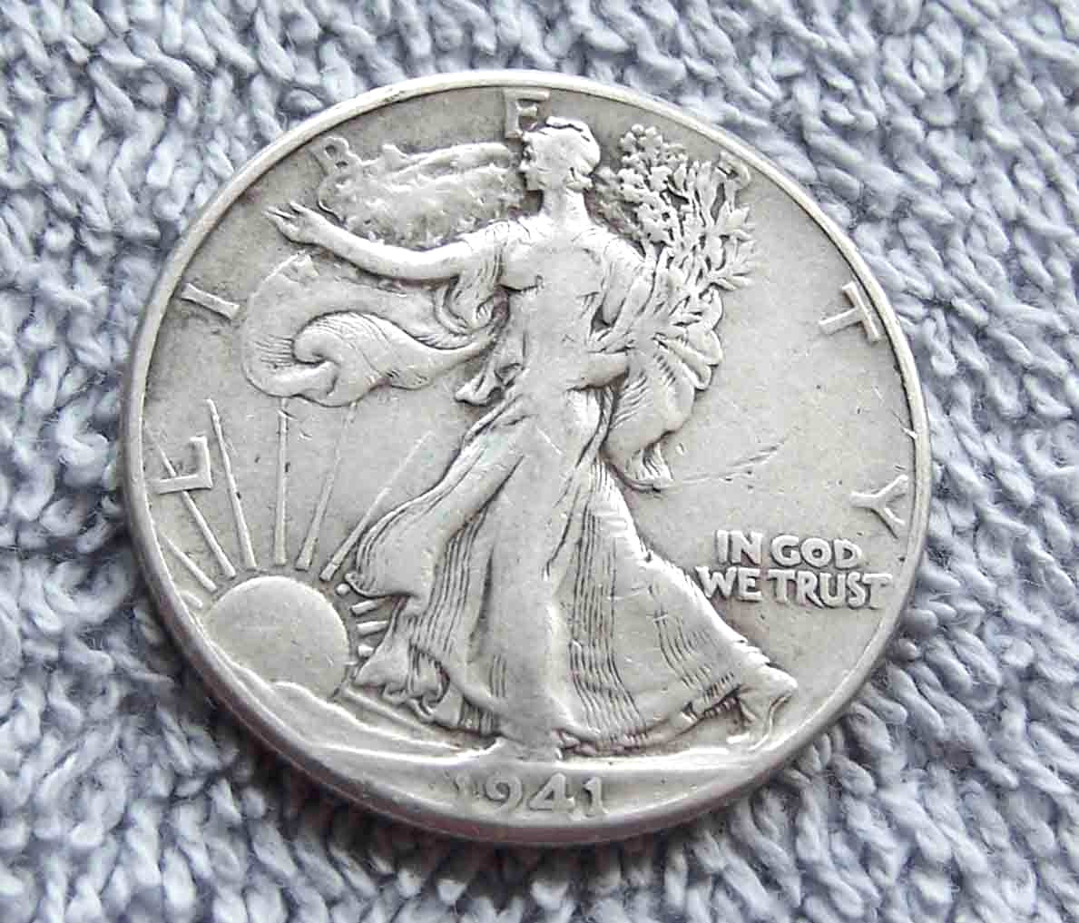 1941 Walking liberty Half Dollar #30