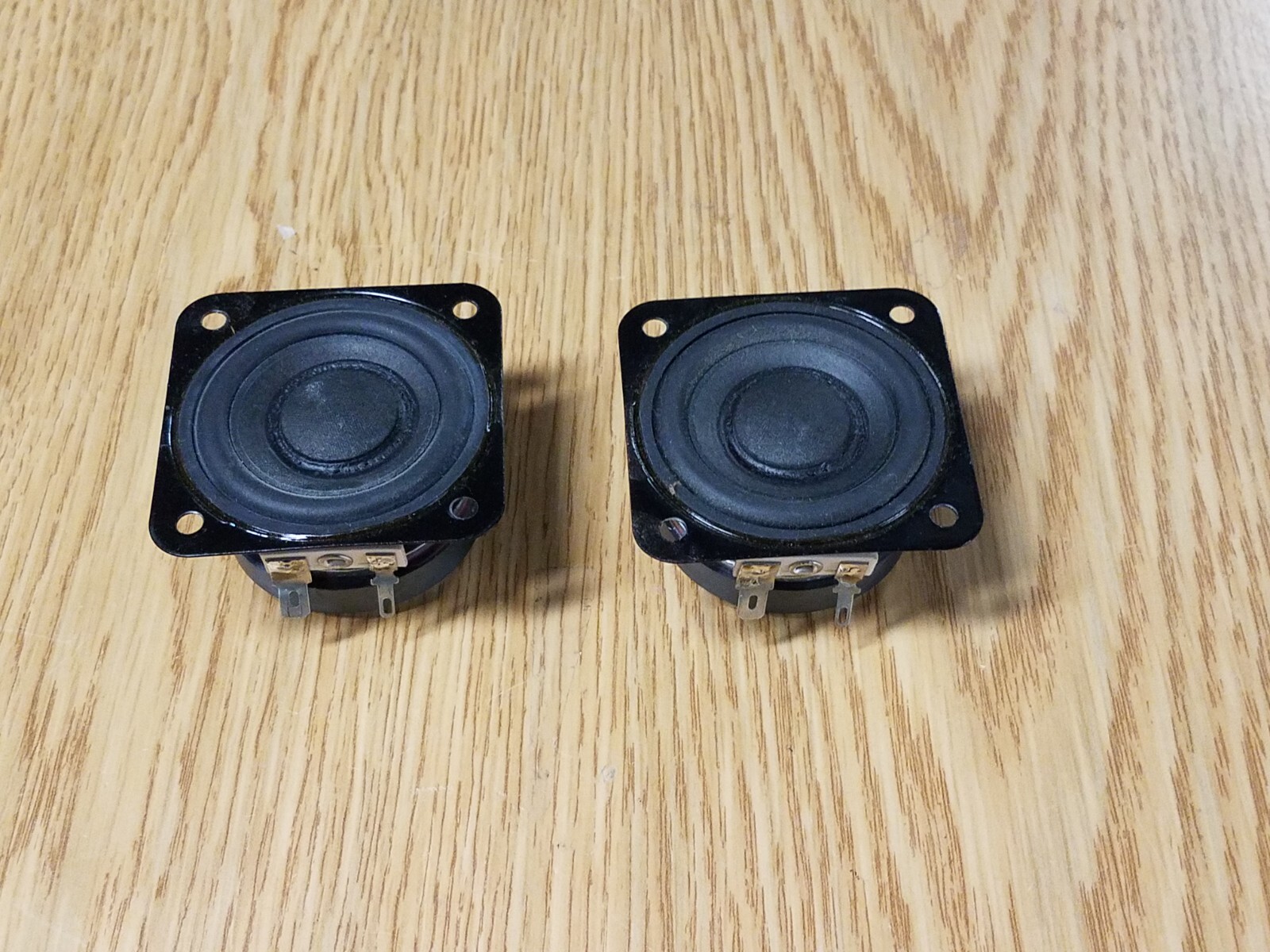 2 Inch  10 Watt 8ohms Speaker Set