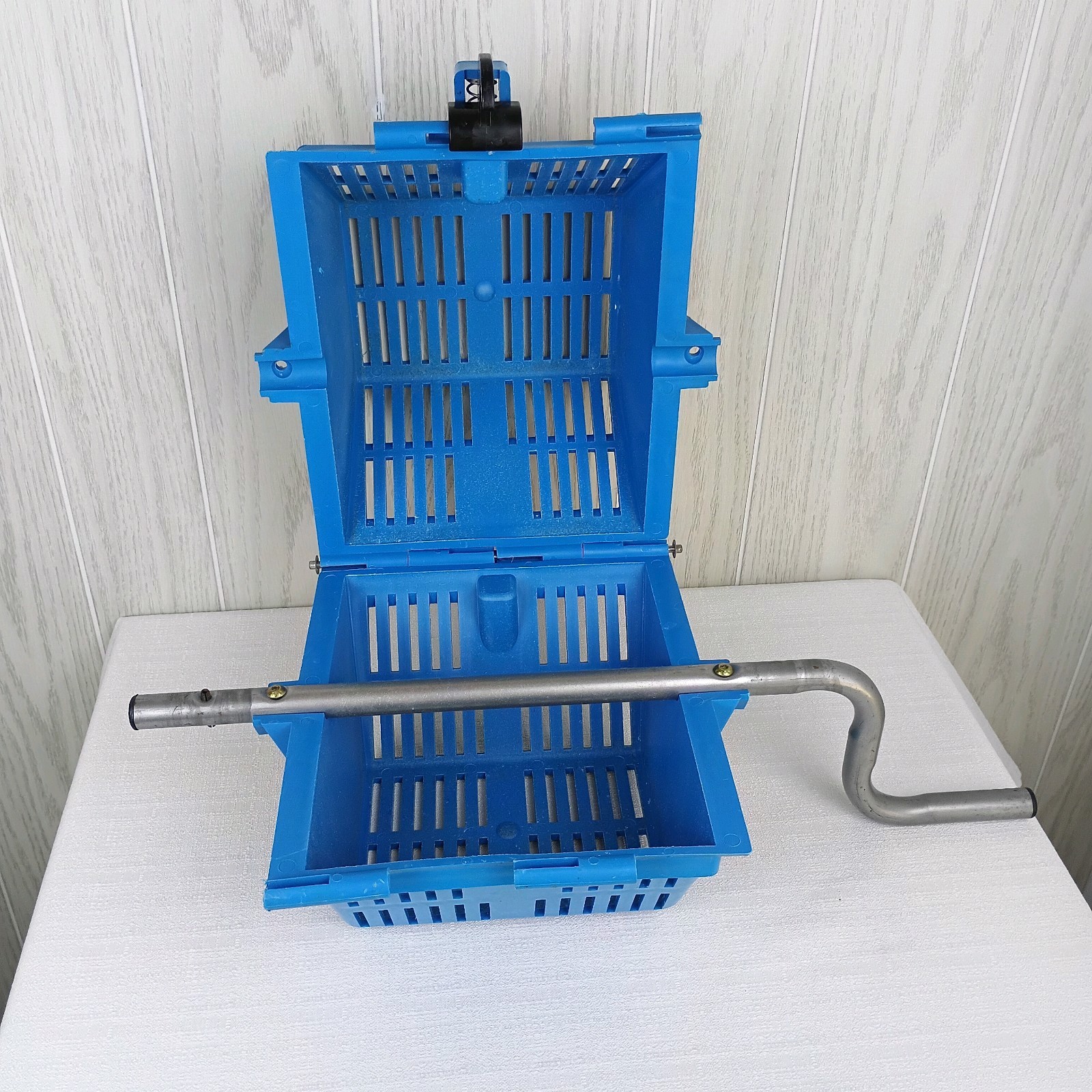 Dillon Precision Shell Tumbler Case Media Separator Basket Only blue