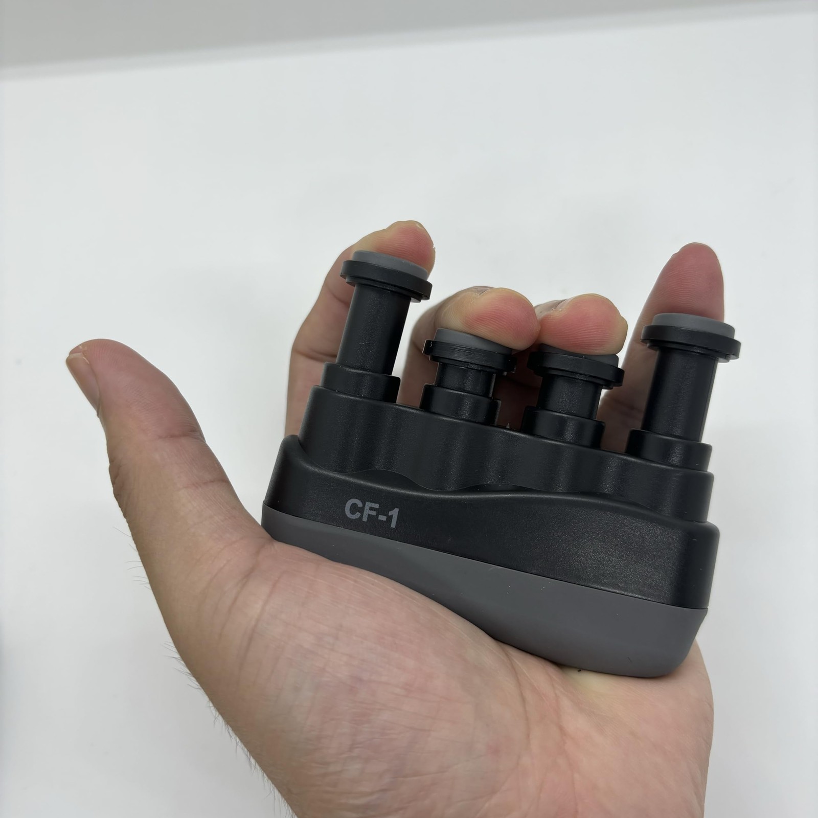 Guitar Finger Strengthener - Improve Your Power, Flexibility, Black