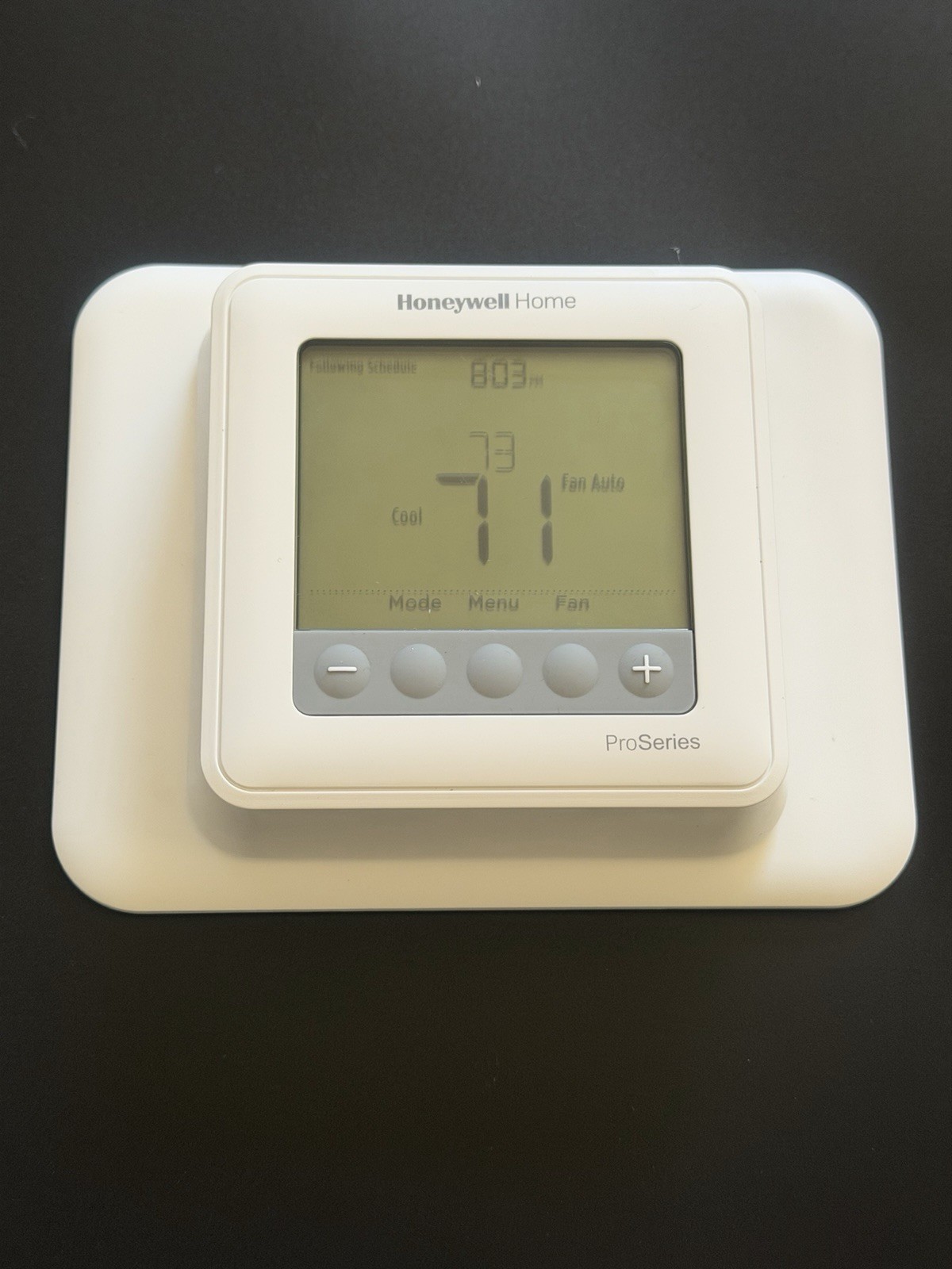 Honeywell Lyric T6 Programmable Thermostat  TH62210F2001 - Used Good Condition