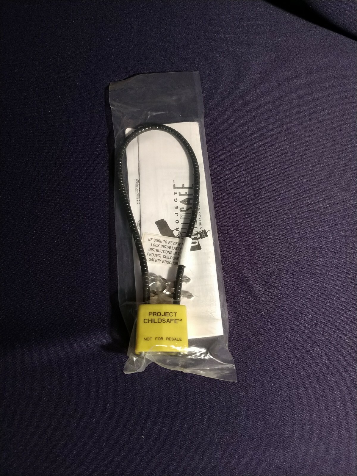 Project Child safe Gun Firearm Pistol safety lock cable with two keys NEW