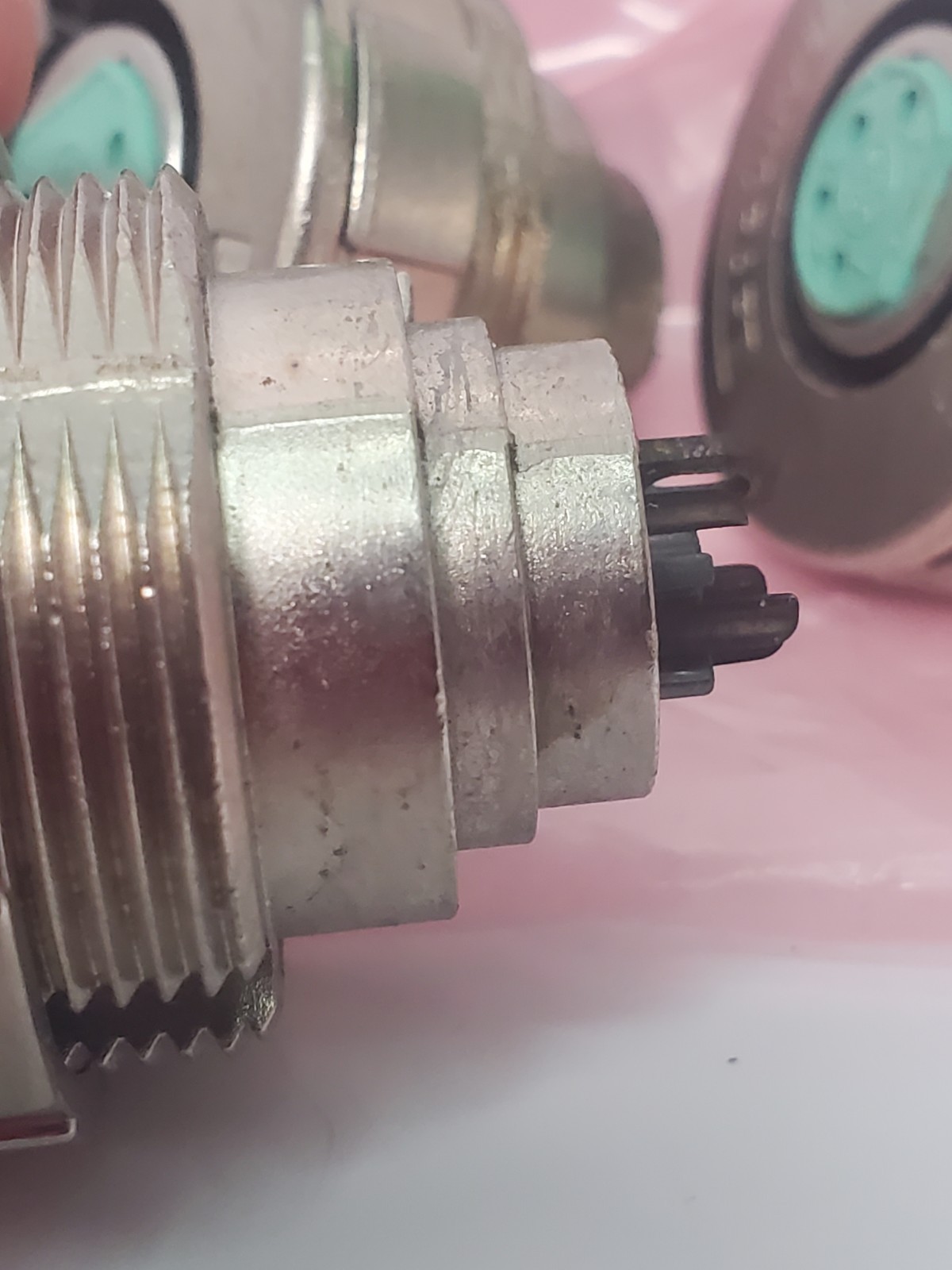 SWITCHCRAFT 3 PIN PANEL ELECTRICAL OUTLET Connectors