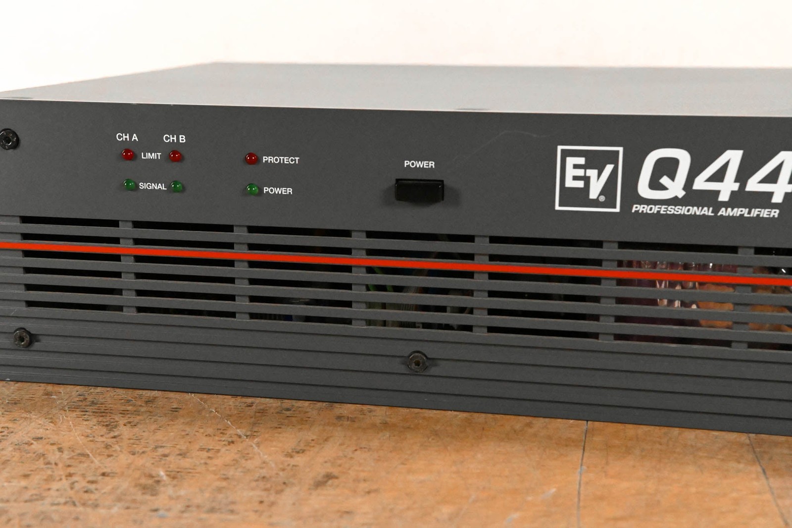 Electro-Voice (EV) Q44 Two-Channel Power Amplifier CG01Q6F