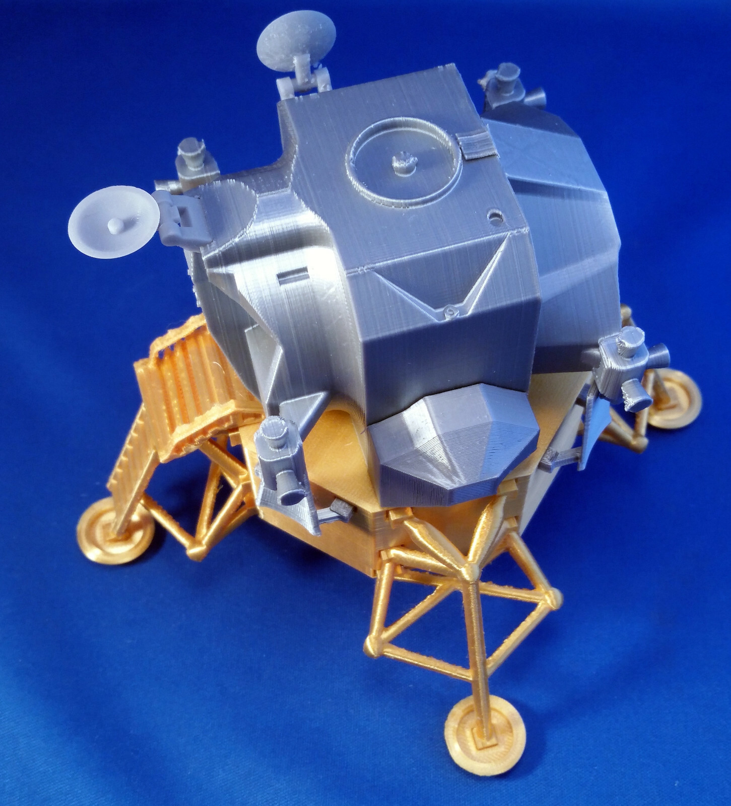 Apollo 11 Lunar Module Model (Fully Assembled) in 1/48 Scale