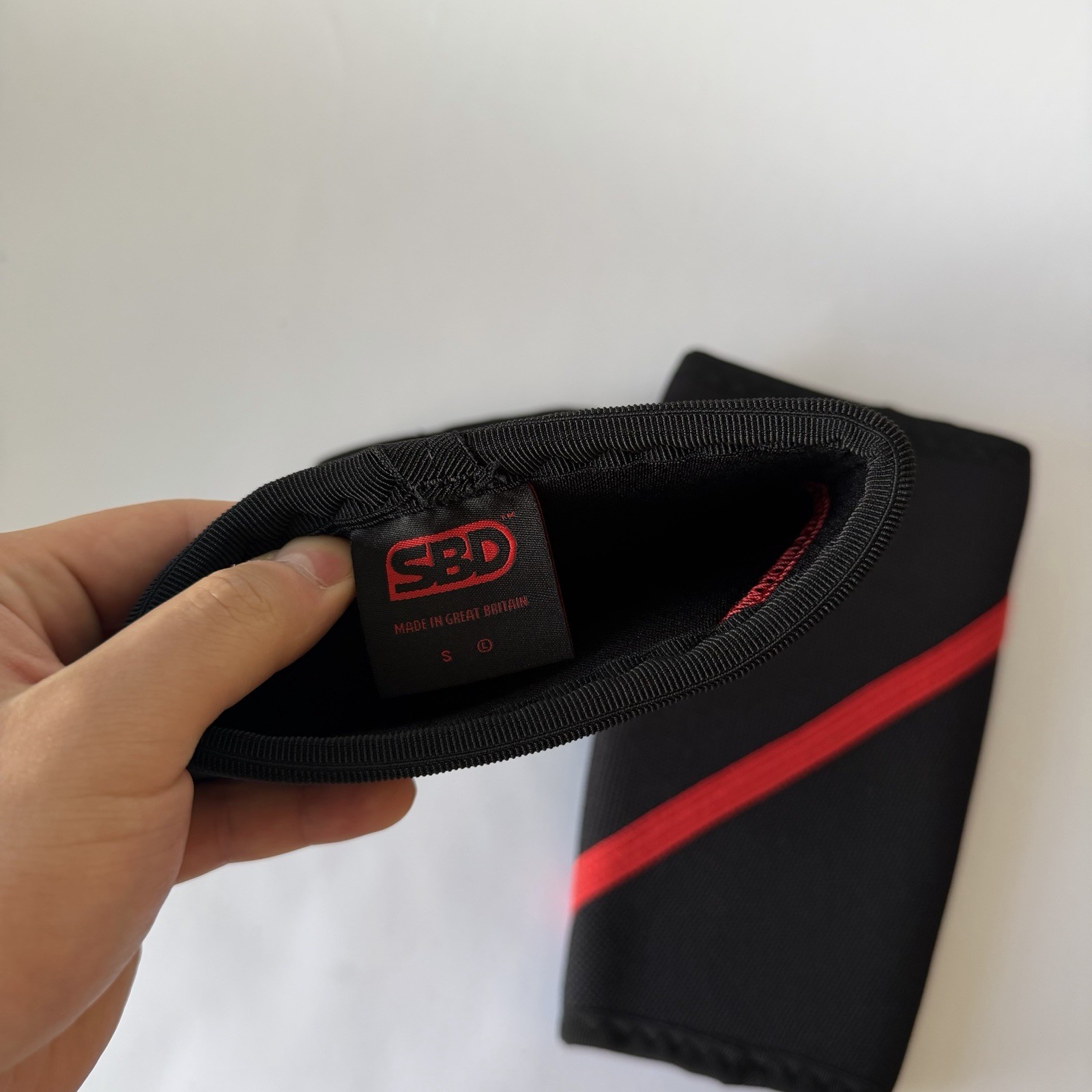 SBD 7mm POWERLIFTING Knee Sleeves Size SMALL Black Red Pair Powerlifting IPF