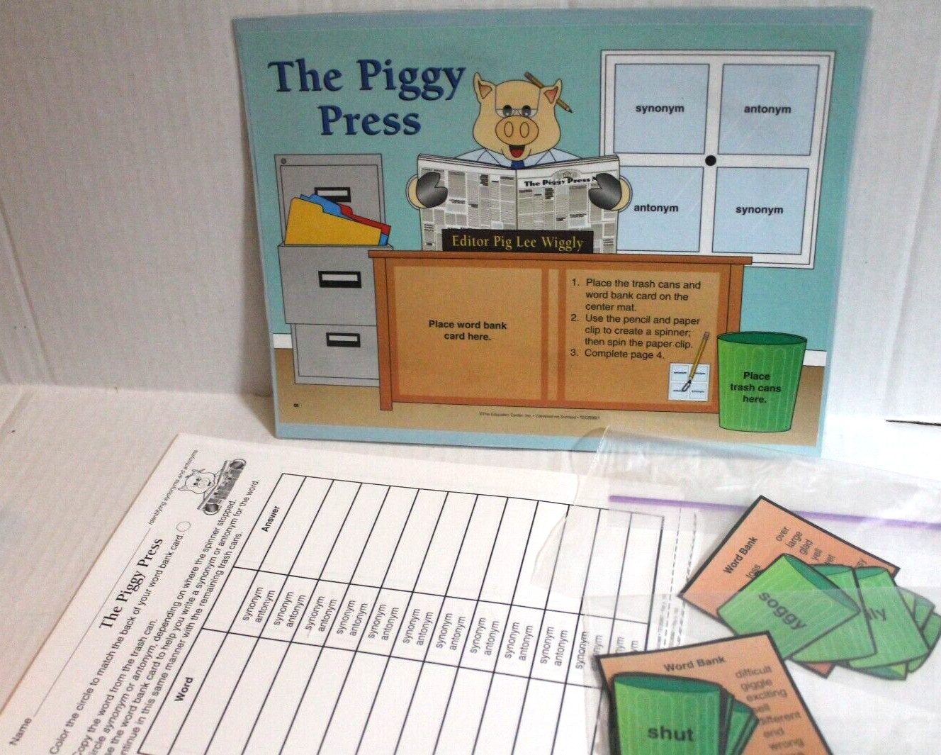 Language Arts Center Activity on Synonyms & Antonyms "Piggy Press" Grades 2-3