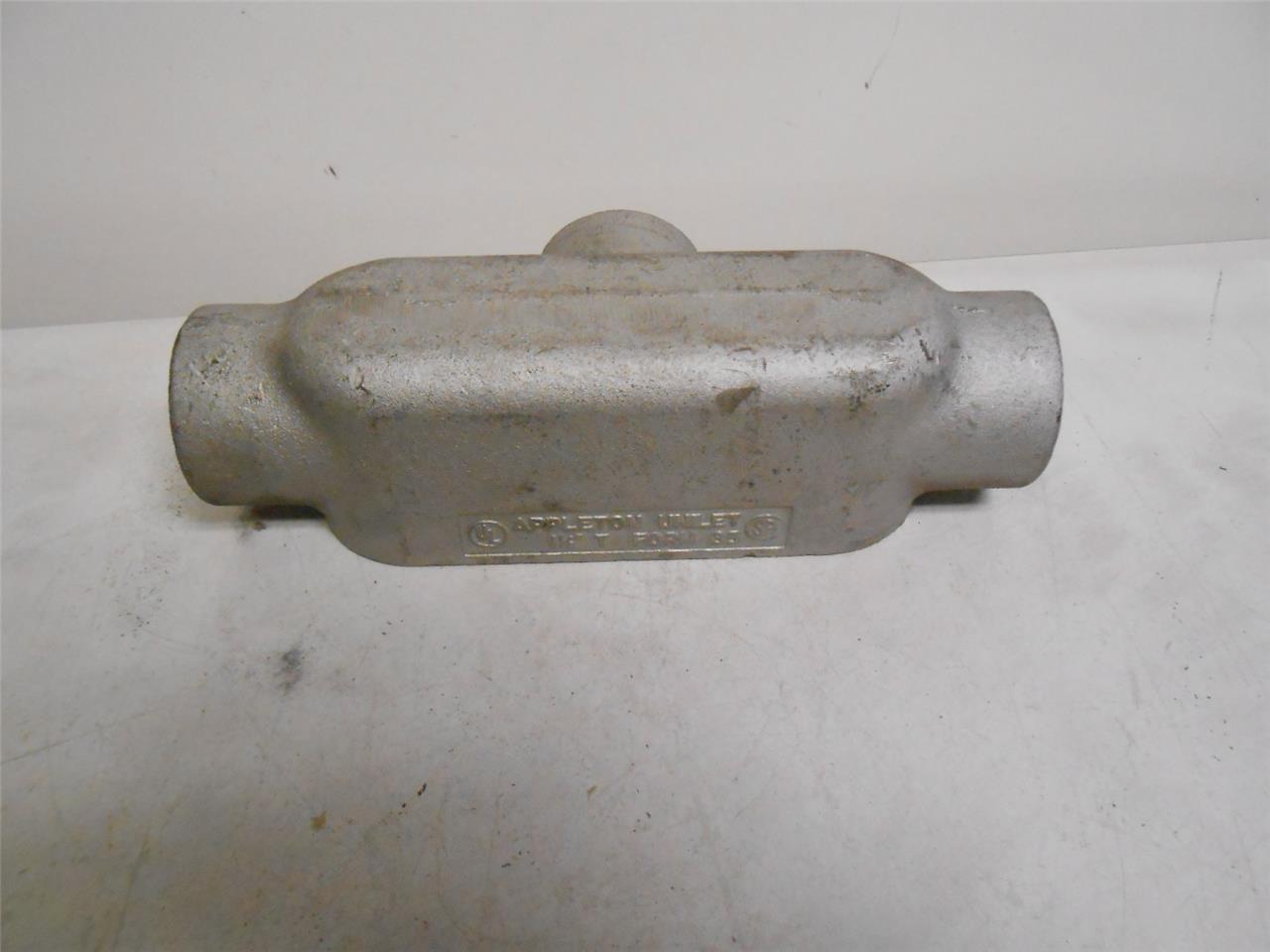 Appleton Unilet 1-1/2" T Conduit, Form 35