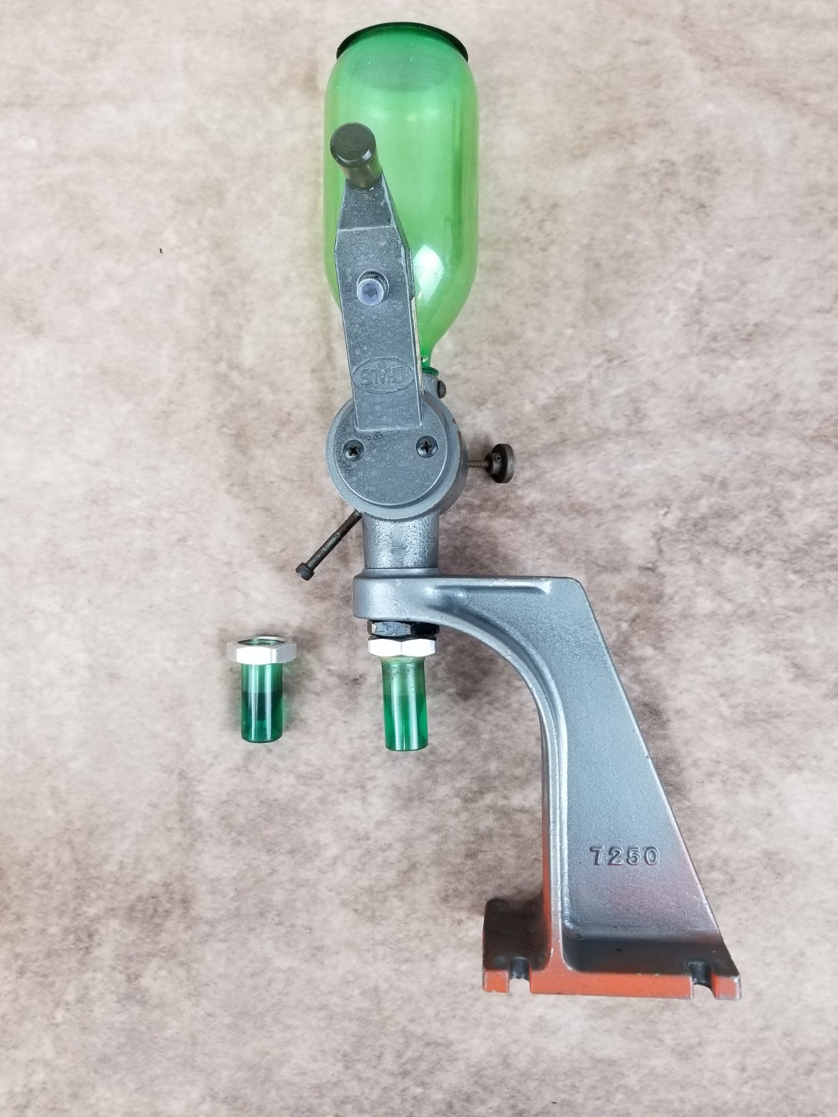 OHAUS 7250 POWDER MEASURE W/HEAVY STAND Reloading Hand Load Bench Loader