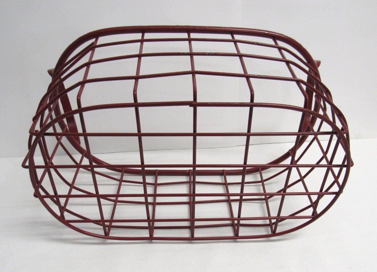 Large Wire Farmhouse Kitchen Basket - Distressed Look - EUC
