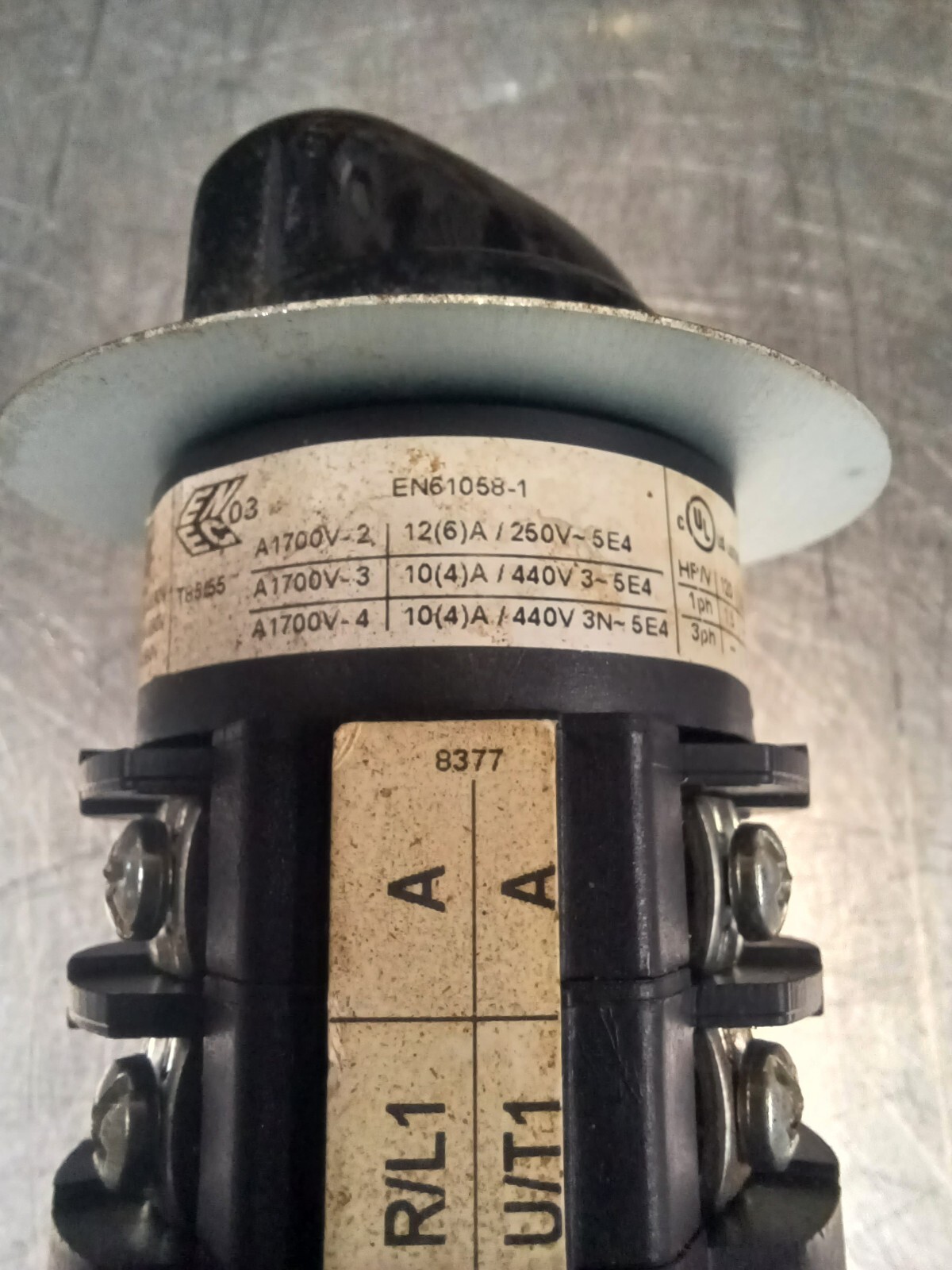 Bremas 3 Pole Switch CS0178377V0, 2 + START Positions, 8 Wire 20A 600VAC + Mount