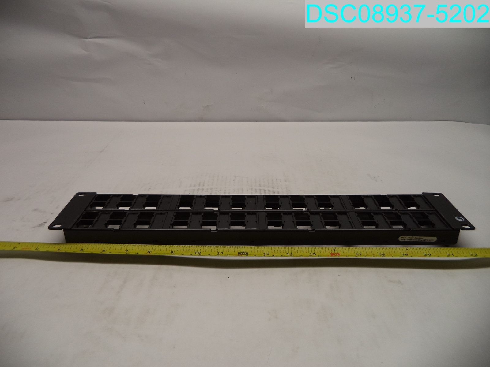 Commscope CPP-UDDM-M-2U-48 760207282 94289 48-Port Black UTP Modular Panel