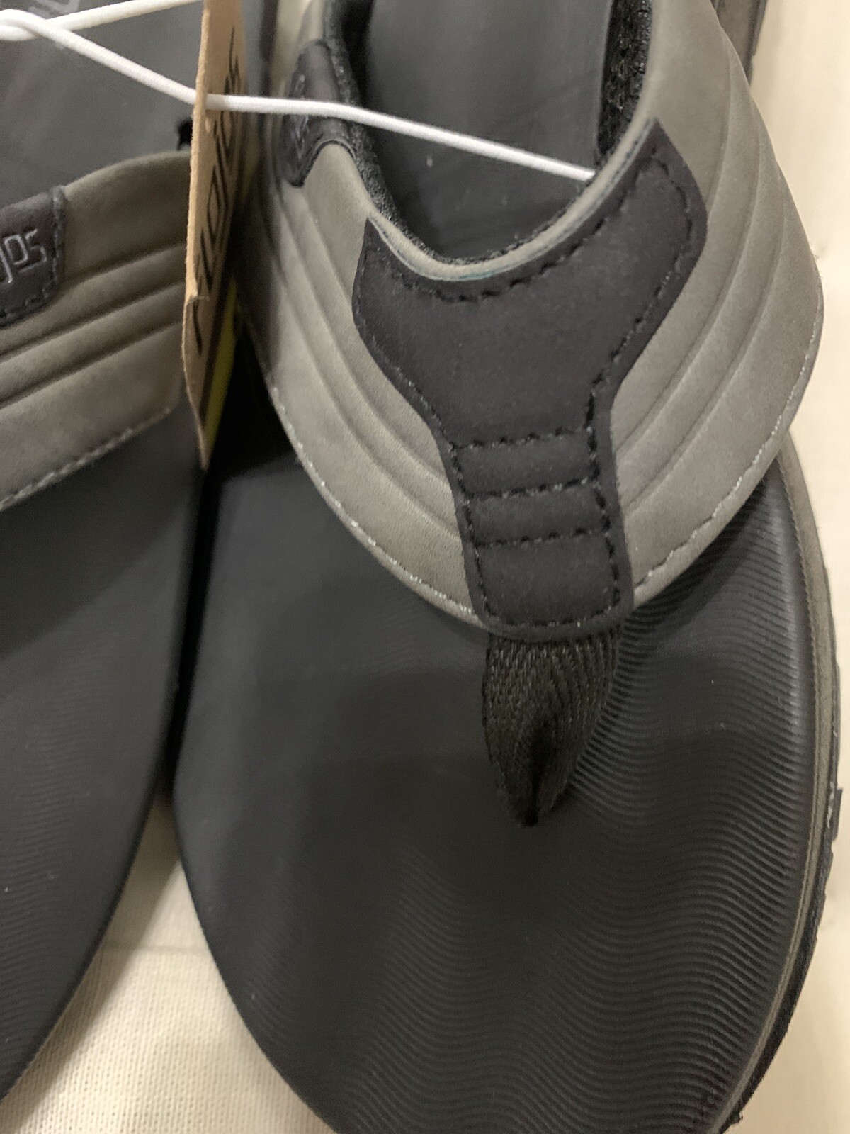Flojos Men Open Toe Size 8 Sandal Black Grey