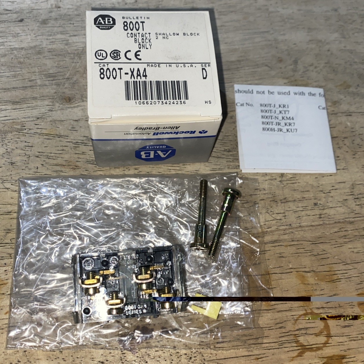 Allen-Bradley 800T-XA4 Contact Block (1 Piece)
