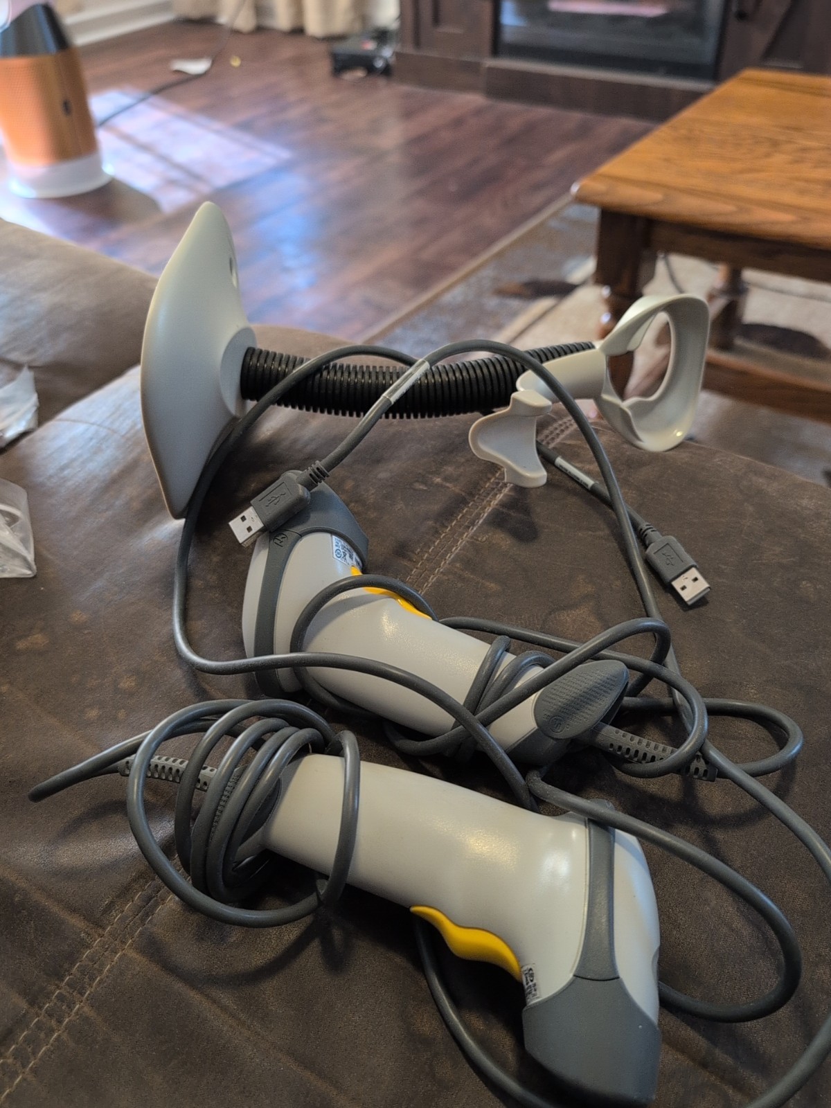 Lot of 2 Motorola Symbol LS2208 Barcode Scanner LS2208-SR20001R-UR w/USB Cable