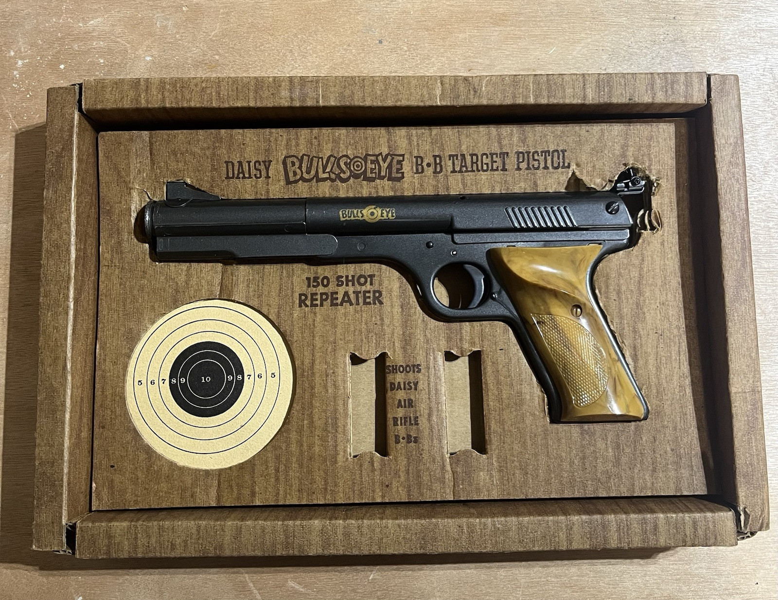 Vintage Daisy Model 177 Bulls Eye BB Target Pistol