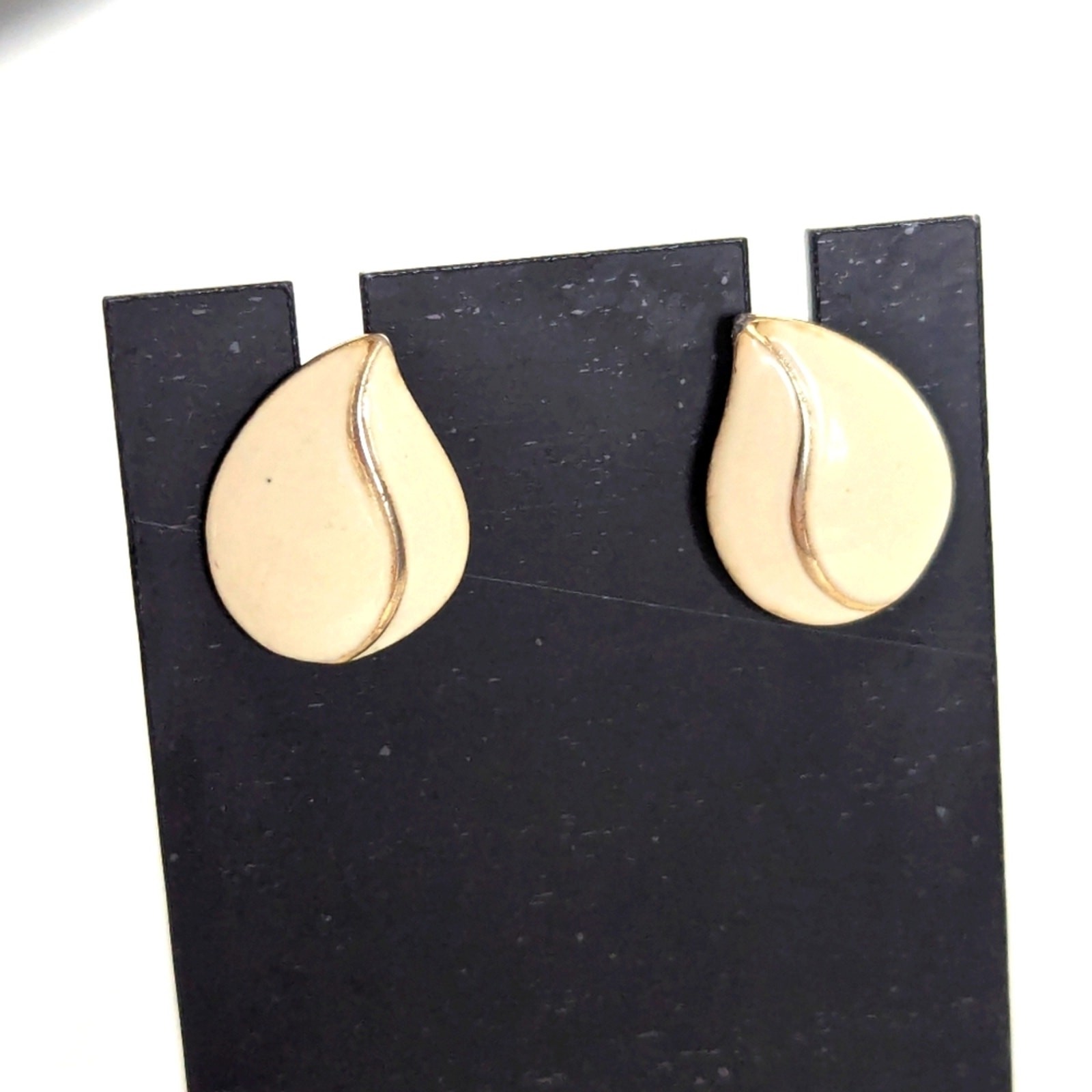 Vintage Retro Avon Cream Gold Enamel Elegant Teardrop Post Stud Earrings
