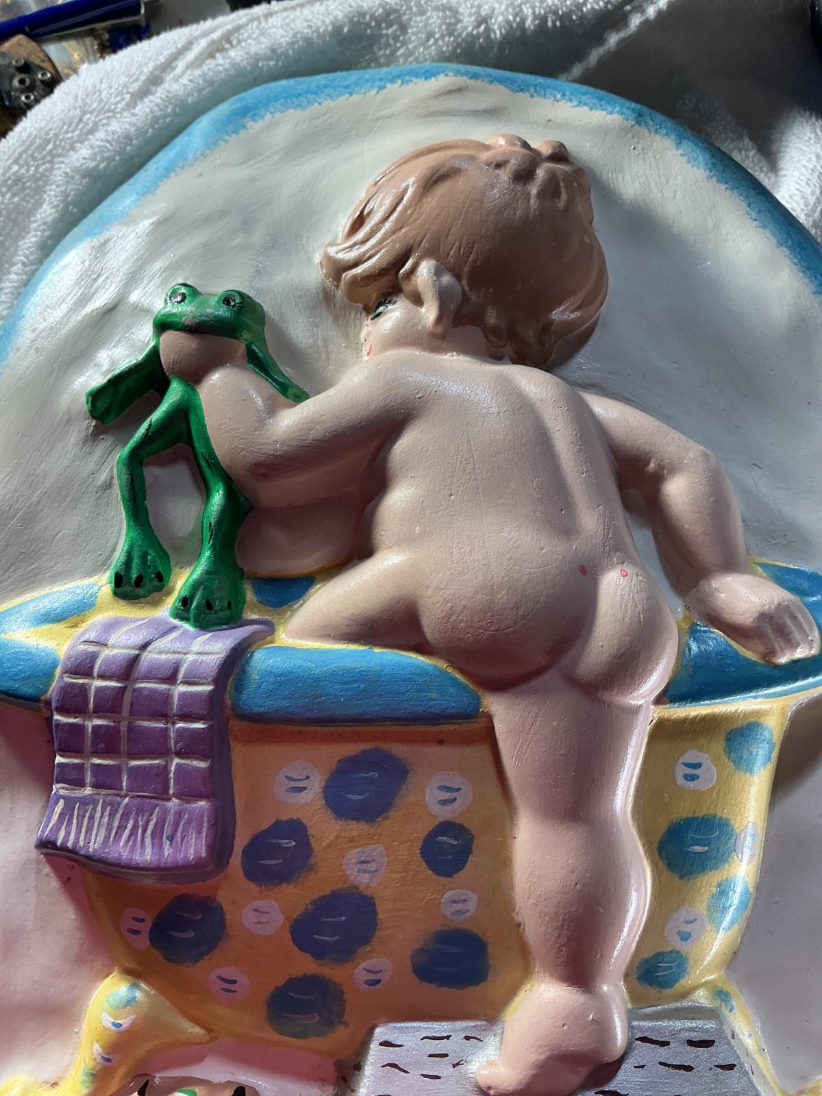 Vintage 3D Ceramic Bathroom Decor Boy with a Frog