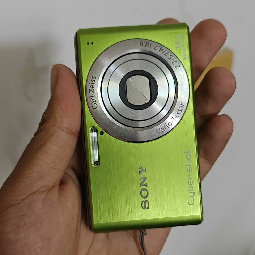SONY Cyber-shot DSC-W530 Digital Camera 14.1 MP 4x Optical Zoom Green Tested