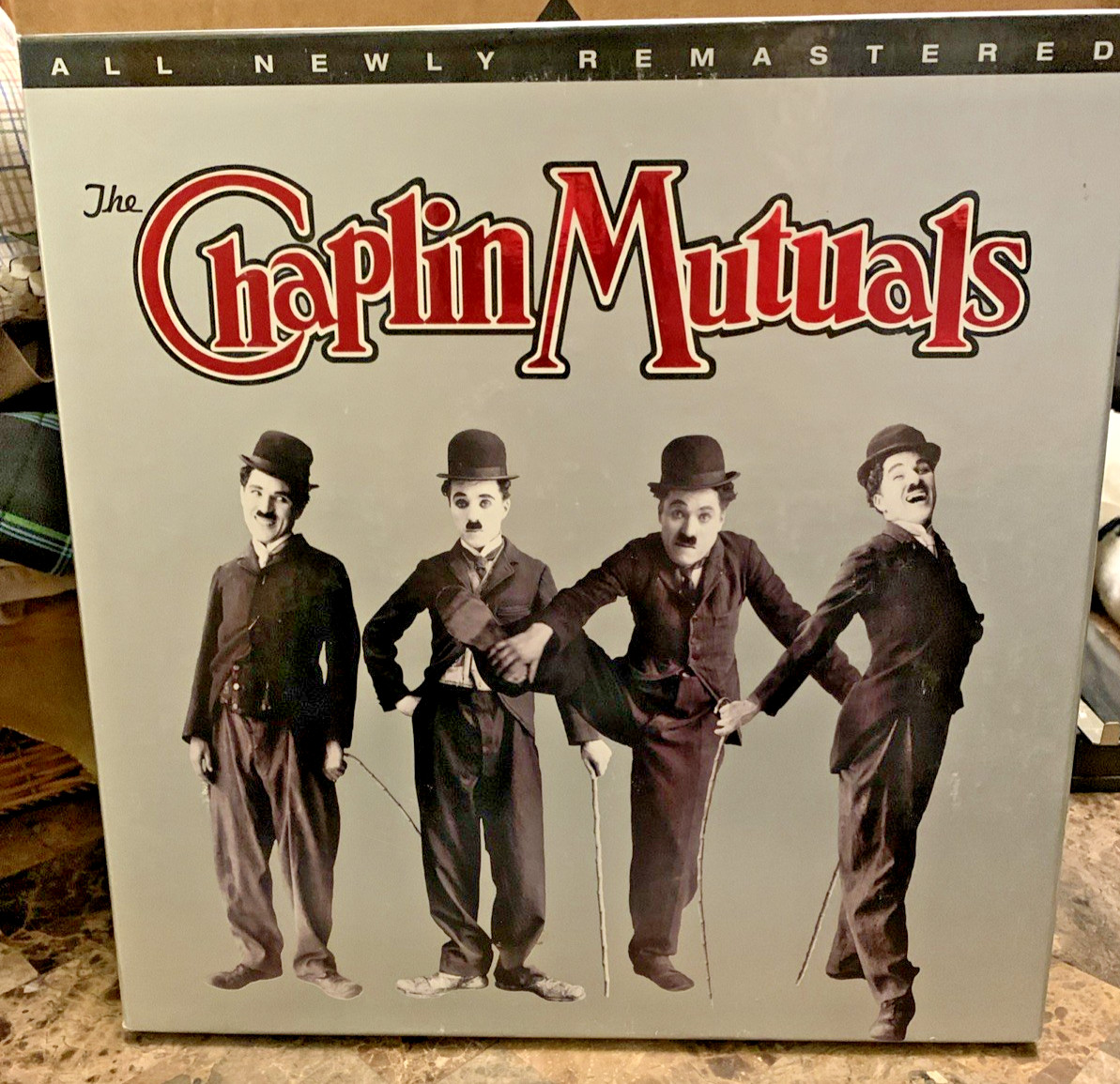 CHAPLIN MUTUALS - Laserdisc Box Set Charlie Chaplin LD