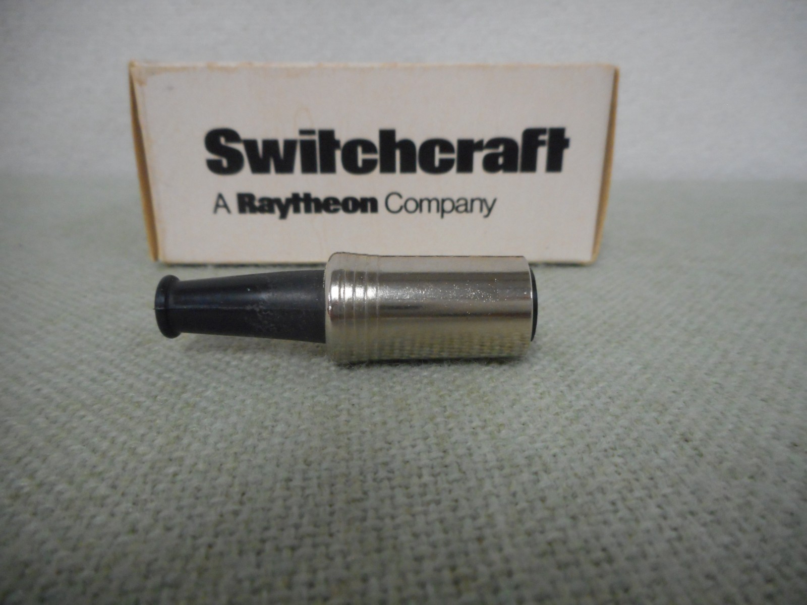 Switchcraft O6EL5F Mini DIN Female Plug
