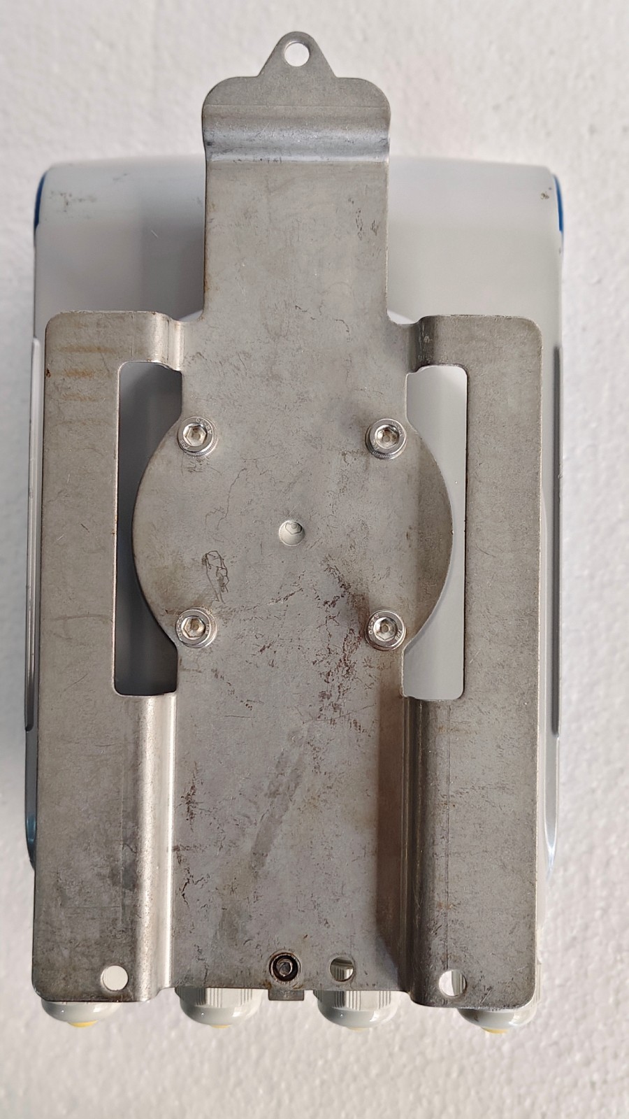 KROHNE IFC 100 ELECTROMAGNETIC FLOW TRANSMITTER WALL MOUNTED